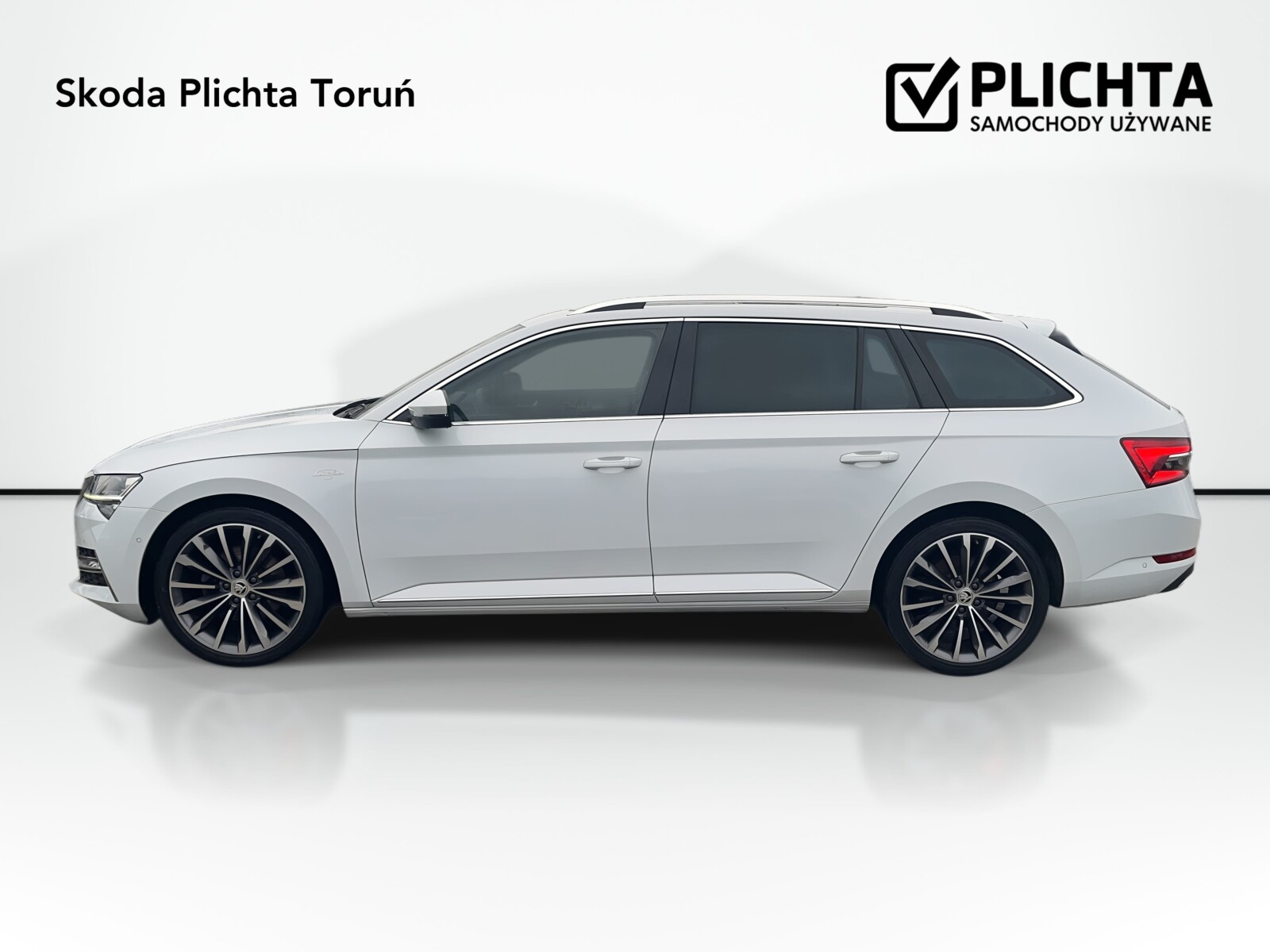 Škoda Superb Combi - zdjęcie 8