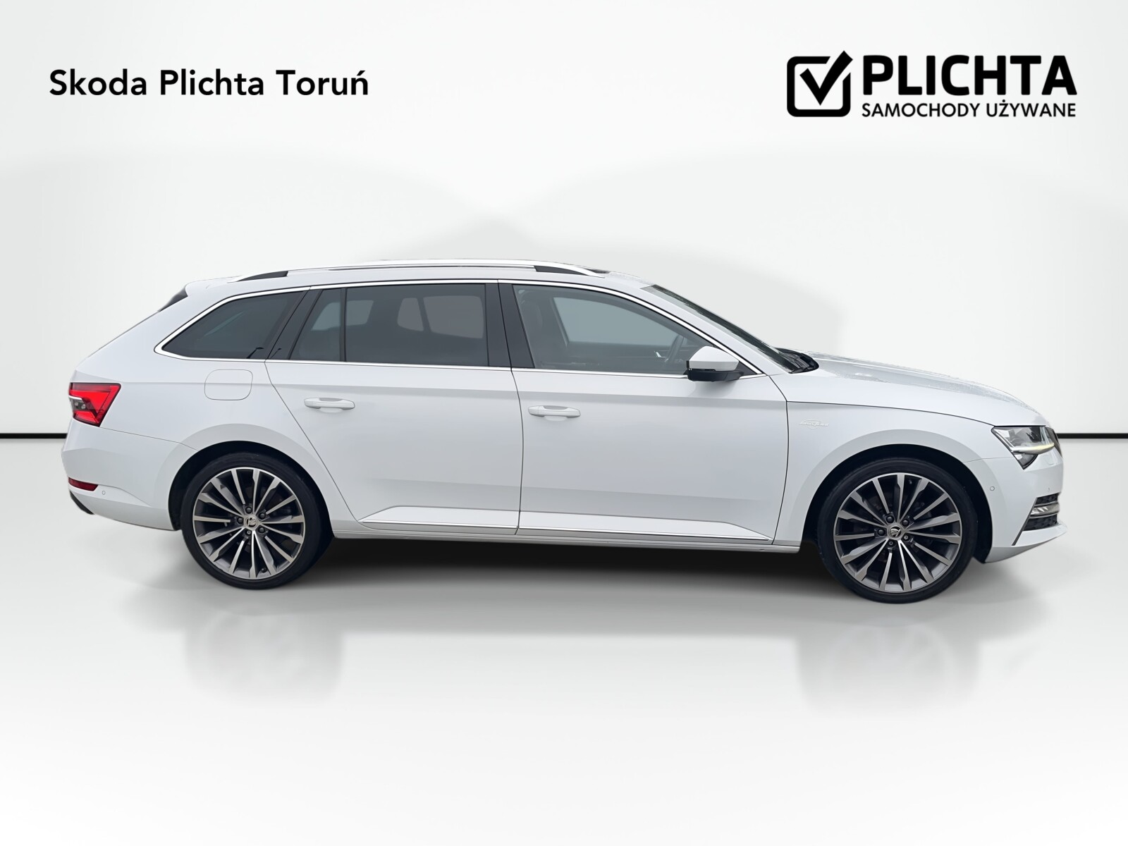 Škoda Superb Combi - zdjęcie 4
