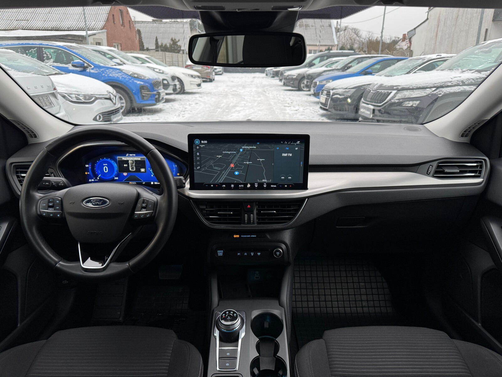 Ford Focus - zdjęcie 17