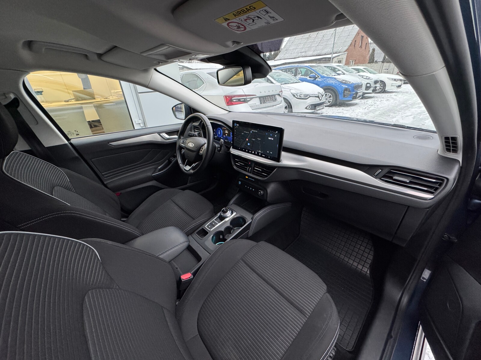 Ford Focus - zdjęcie 14