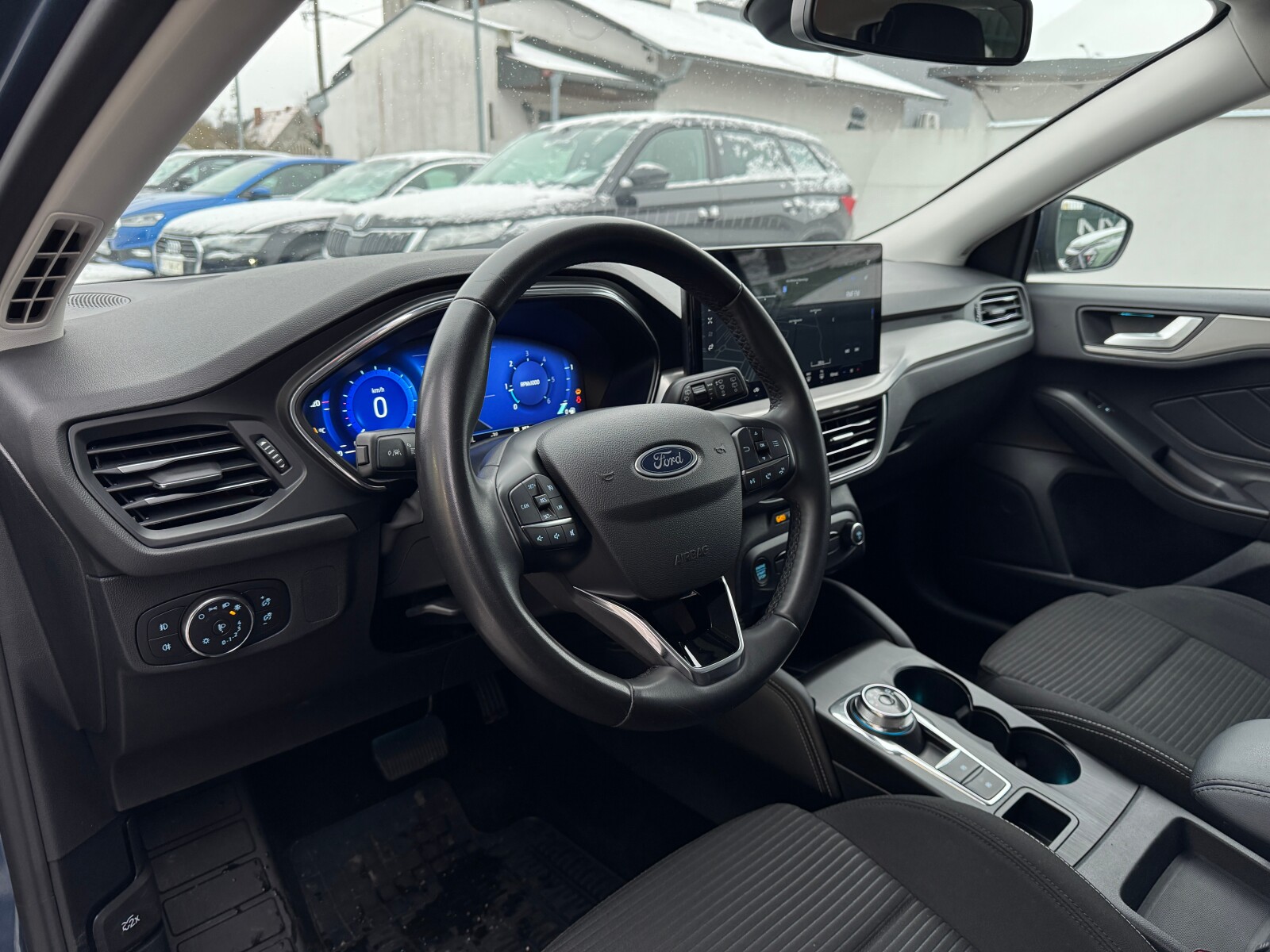 Ford Focus - zdjęcie 9