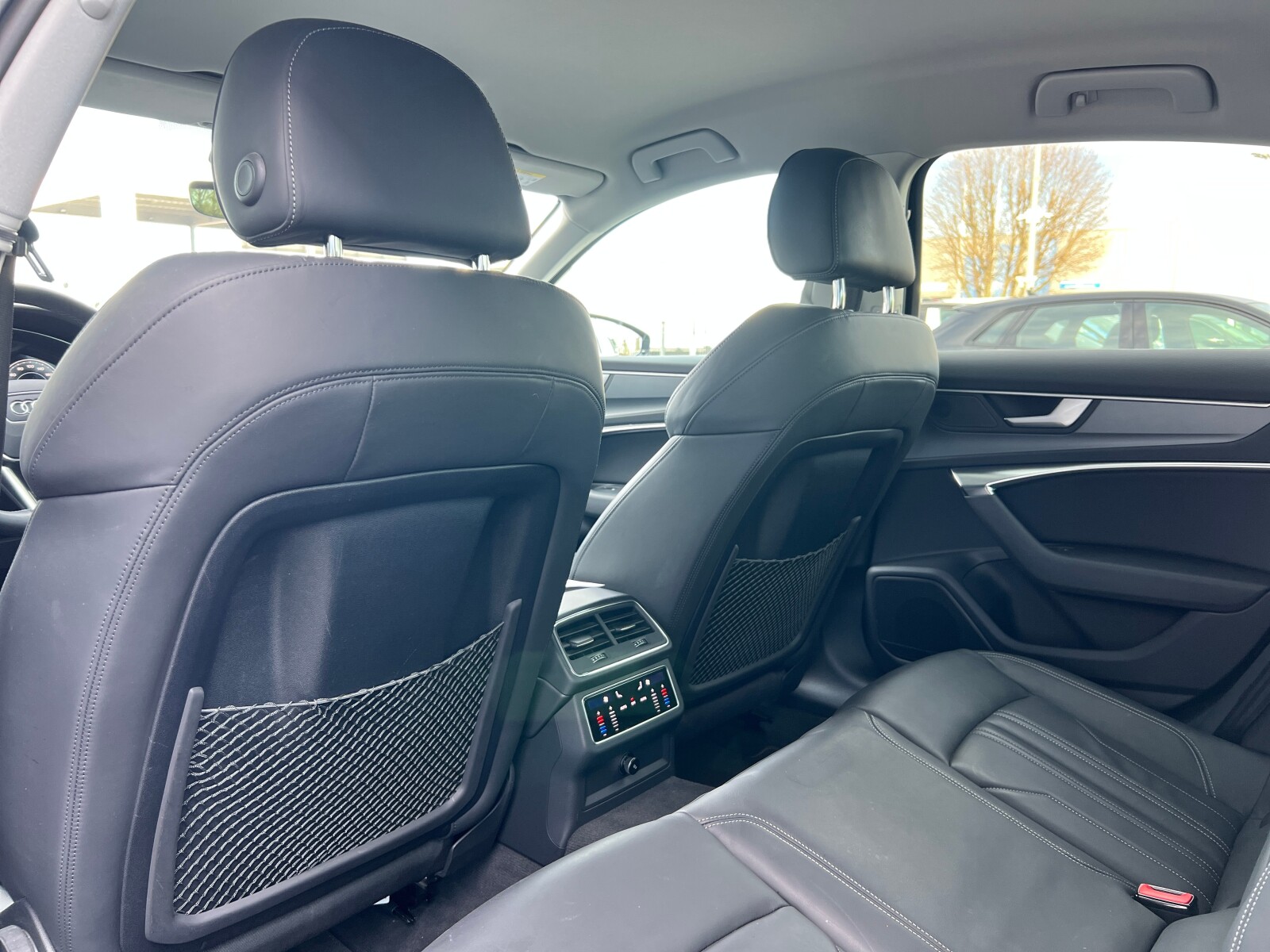 Audi A6 Limousine - zdjęcie 12