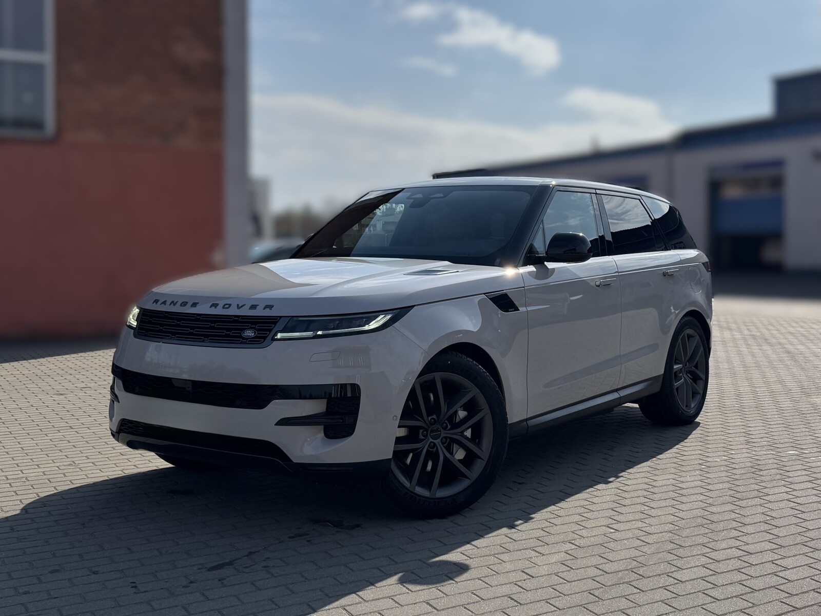 Range Rover Sport MY26 3.0P I6 PHEV 460 PS AWD Auto S
