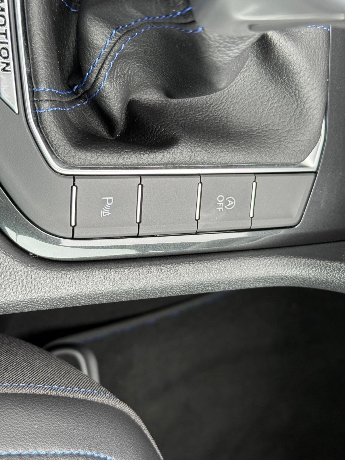Volkswagen Tiguan - zdjęcie 35