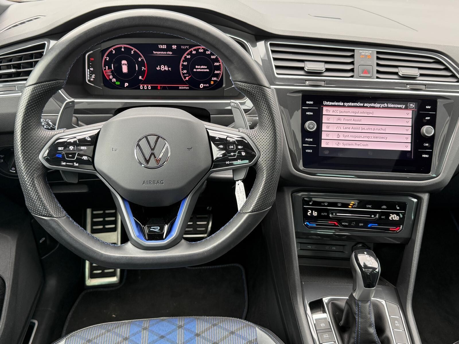 Volkswagen Tiguan - zdjęcie 10