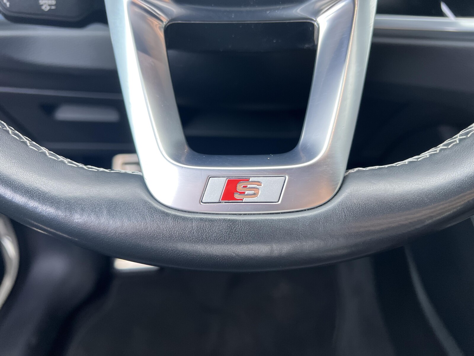 Audi Q3 - zdjęcie 22