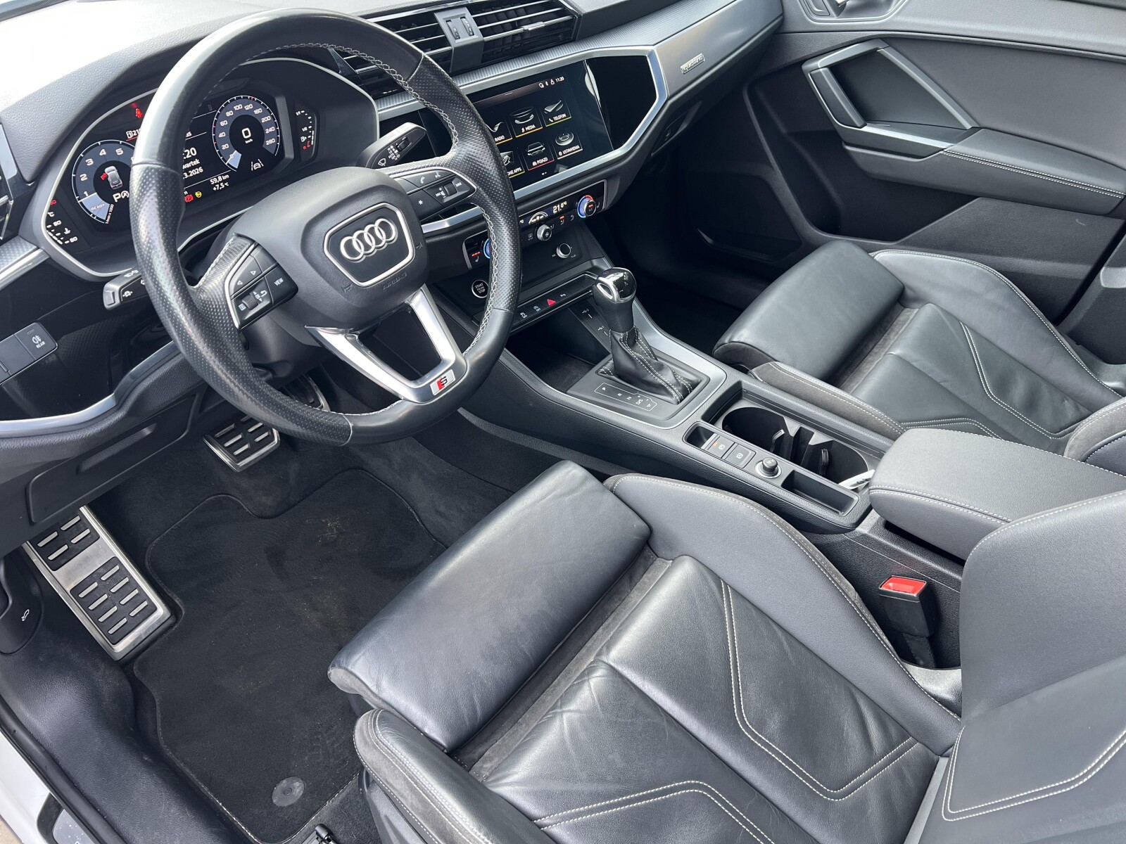 Audi Q3 - zdjęcie 10