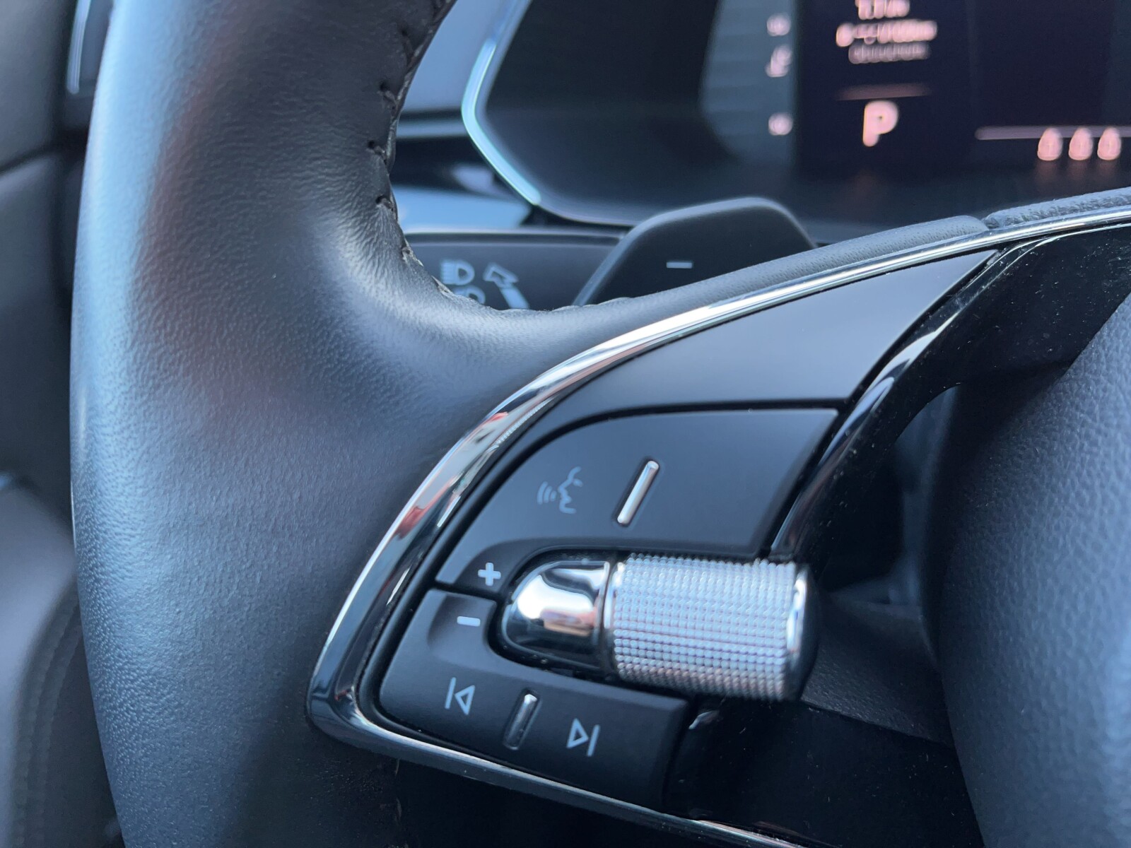 Škoda Superb Combi - zdjęcie 25