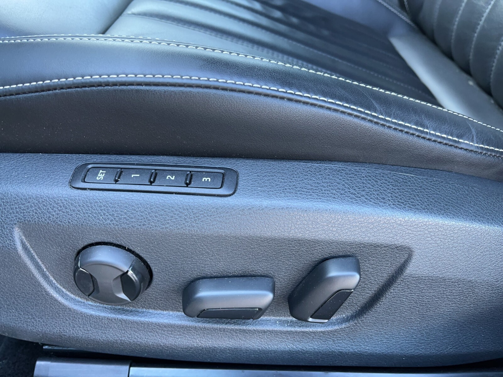 Škoda Superb Combi - zdjęcie 11
