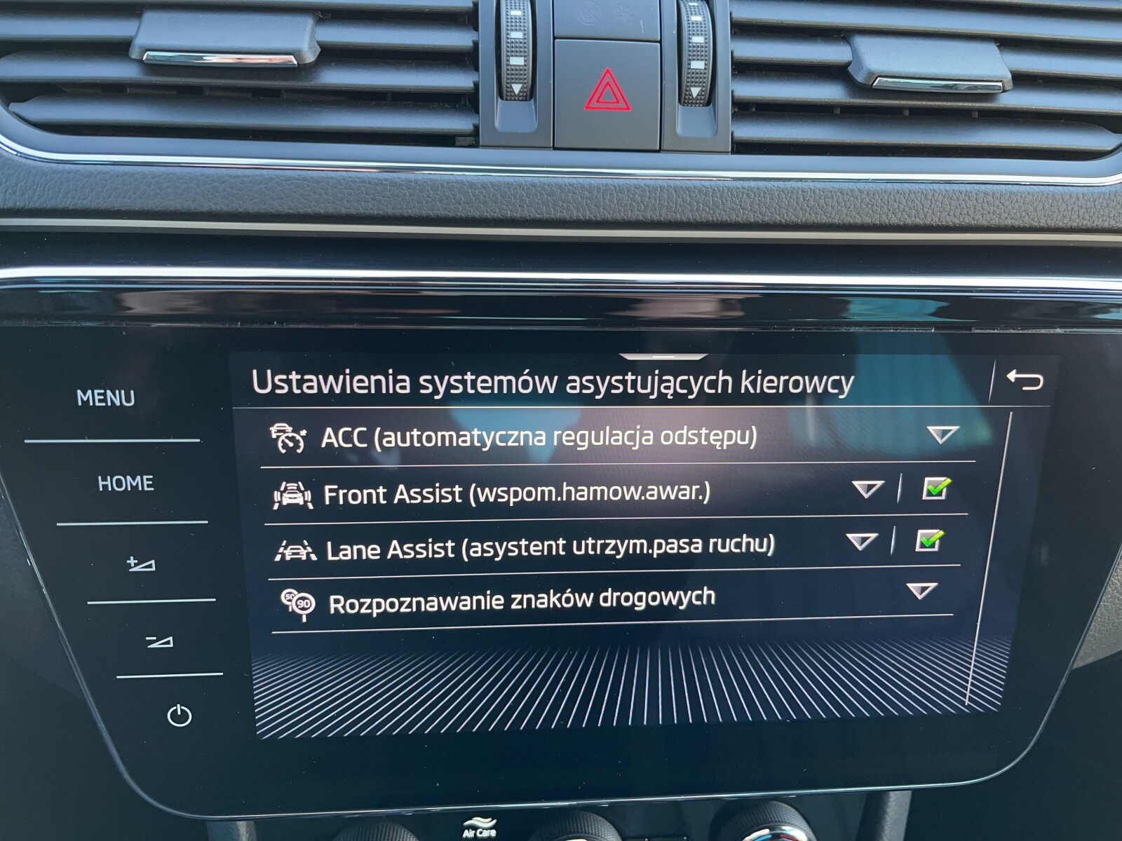 Škoda Superb Combi - zdjęcie 33