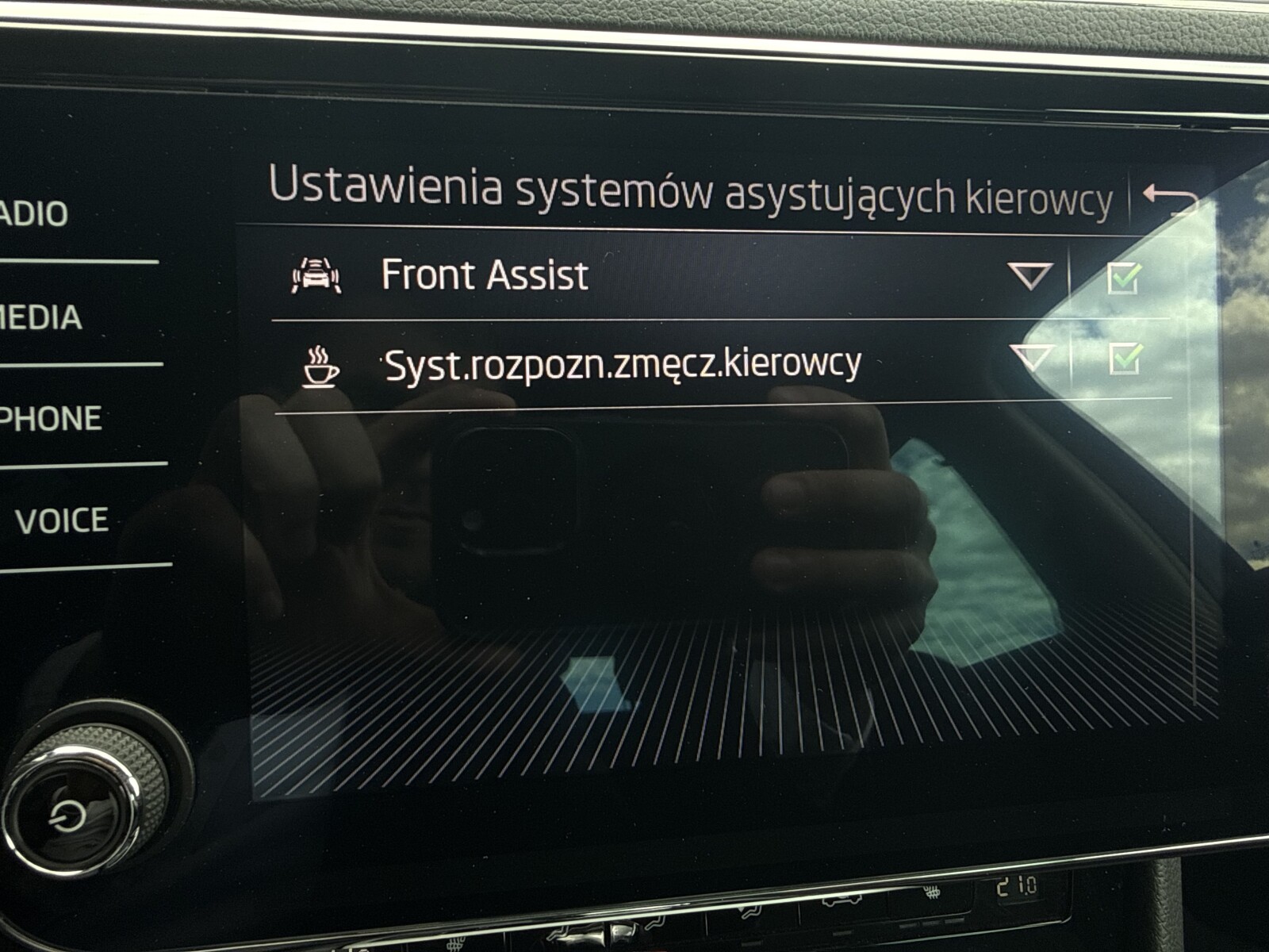 Škoda Superb - zdjęcie 23