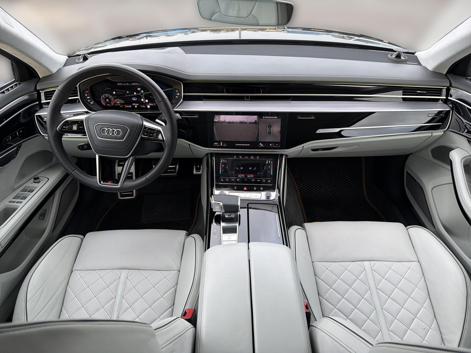 Audi A8 - zdjęcie 17