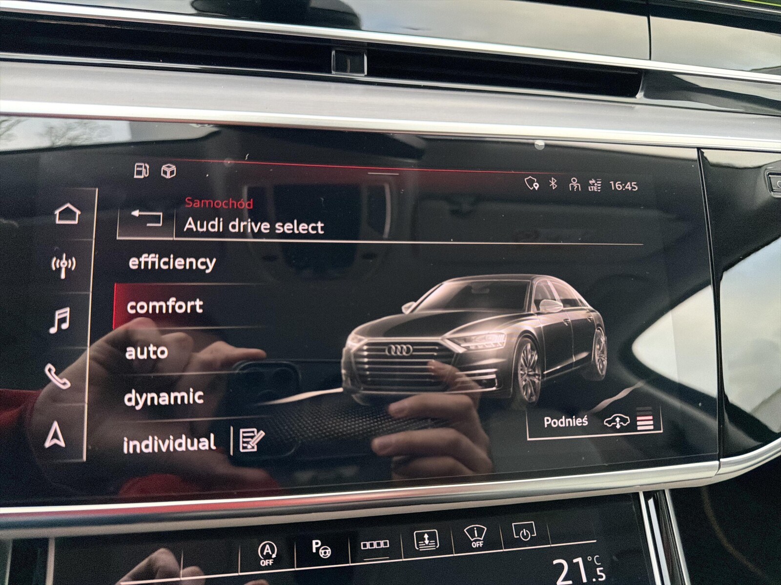 Audi A8 - zdjęcie 33
