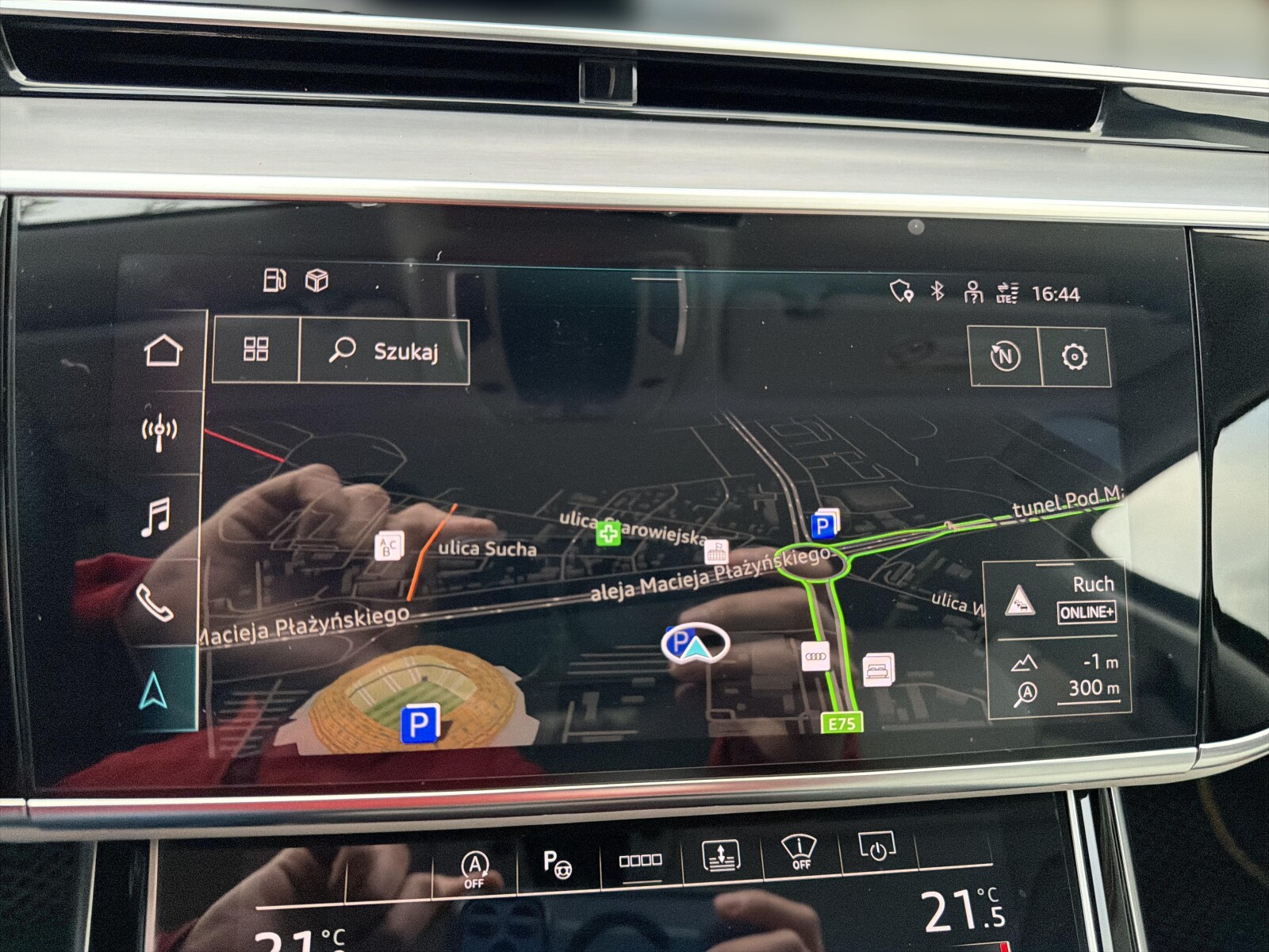 Audi A8 - zdjęcie 31