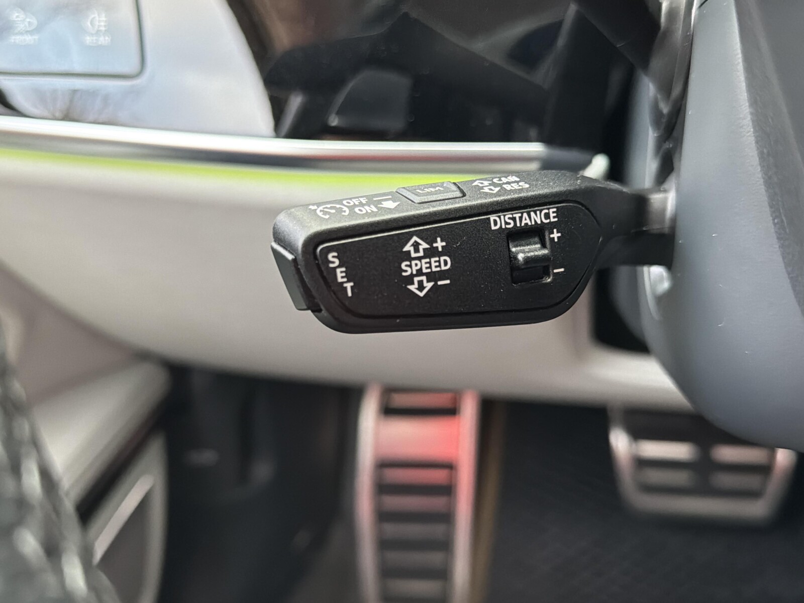 Audi A8 - zdjęcie 28
