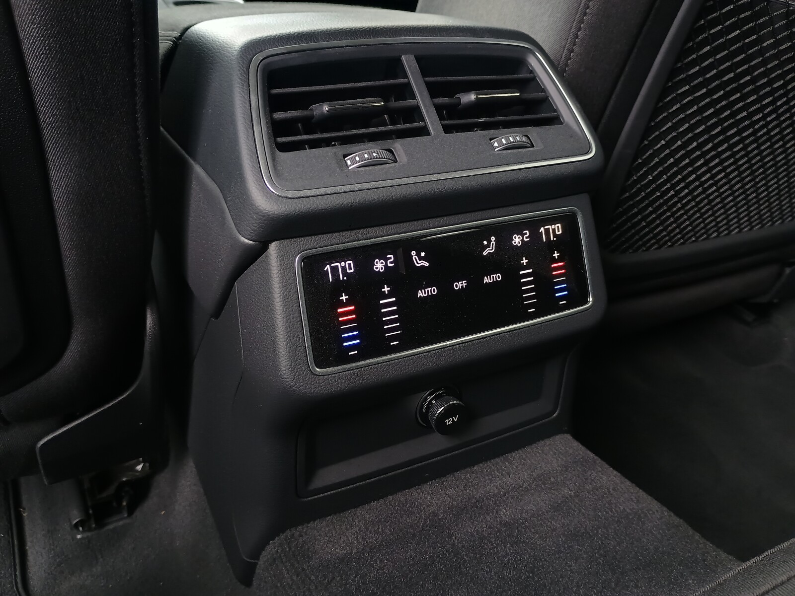 Audi A6 Avant - zdjęcie 13