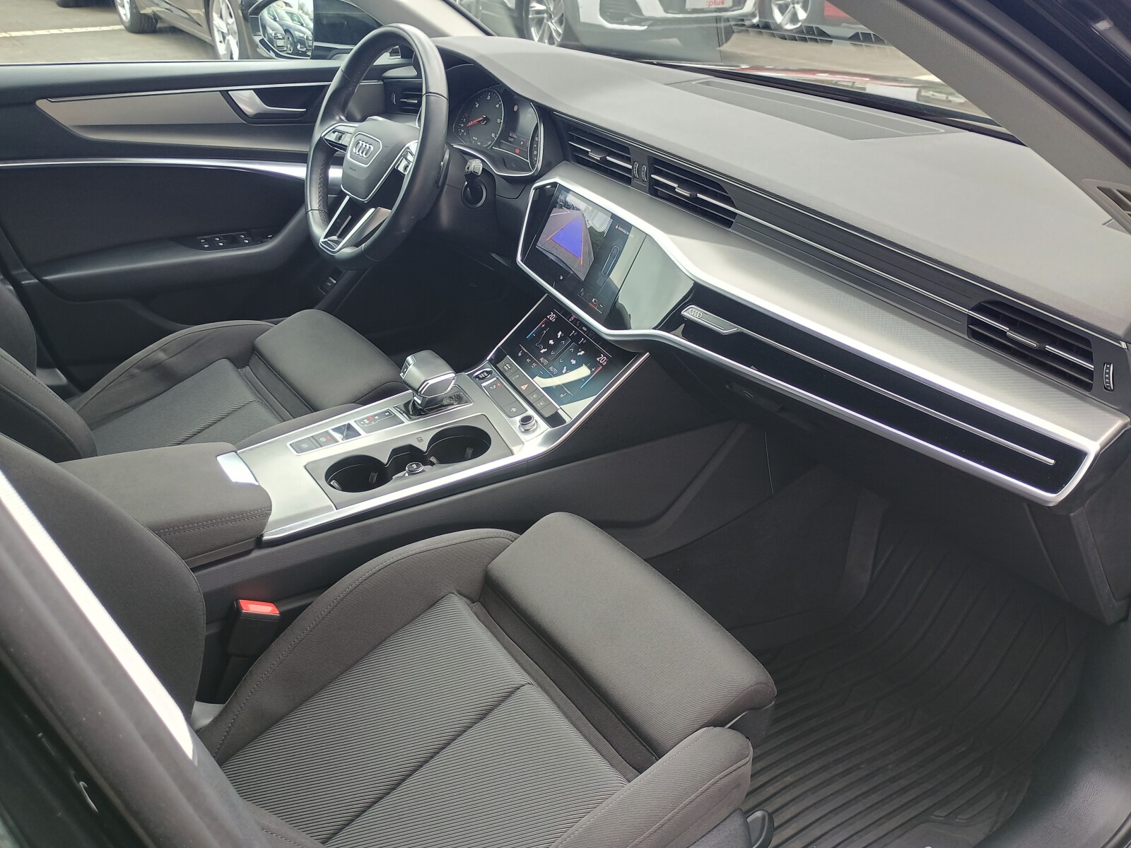 Audi A6 Avant - zdjęcie 21