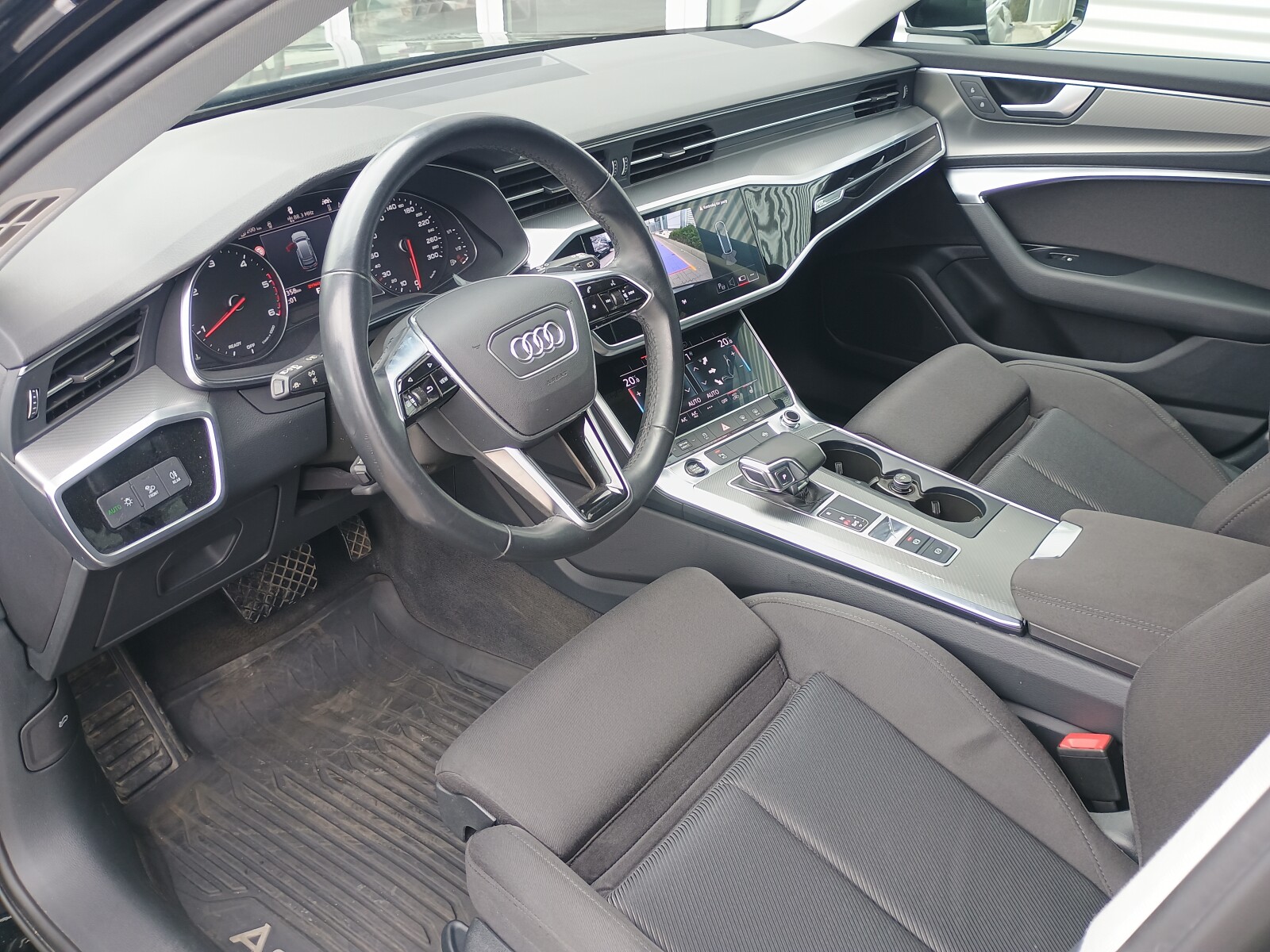 Audi A6 Avant - zdjęcie 19
