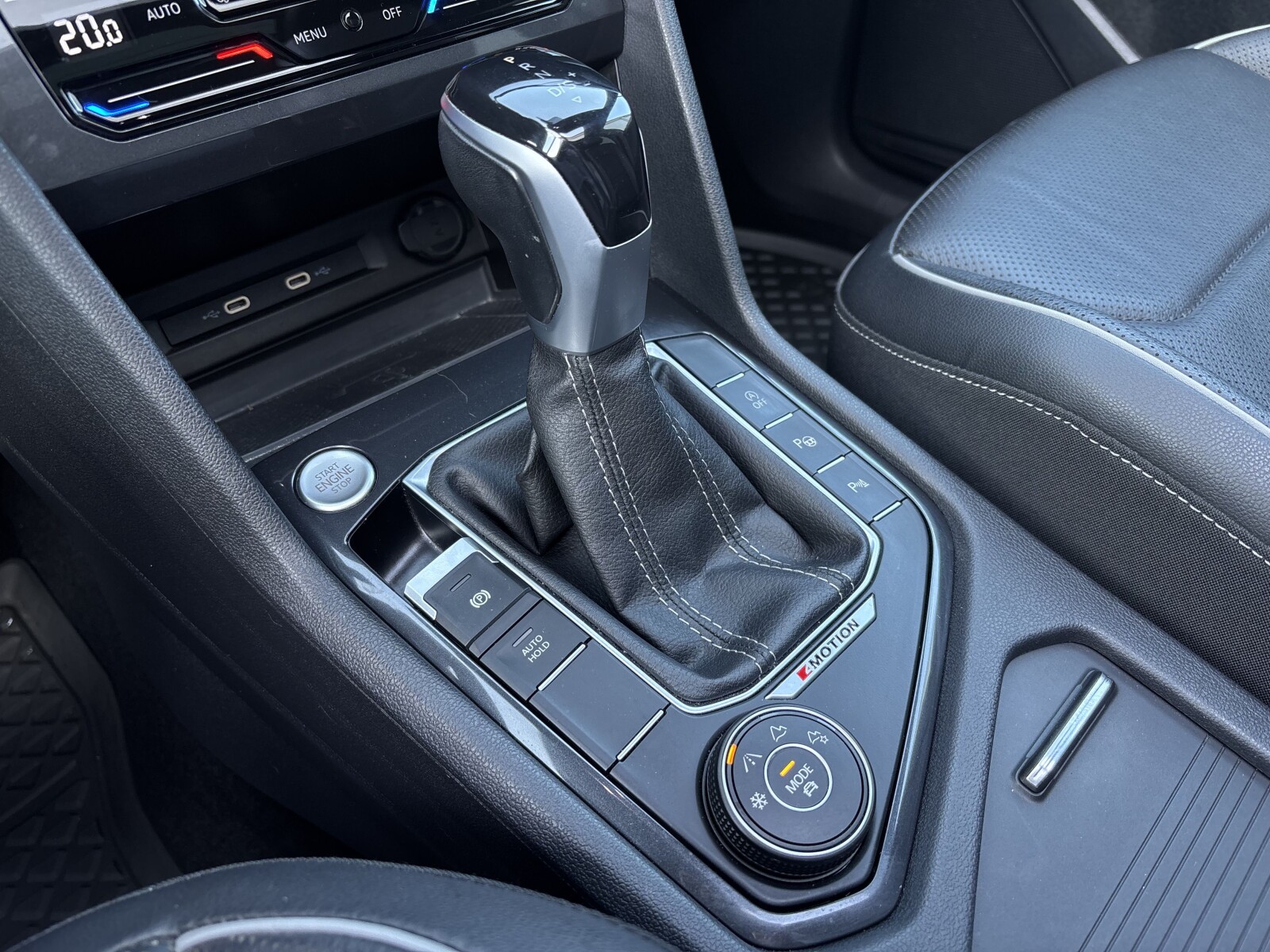 Volkswagen Tiguan Allspace - zdjęcie 18