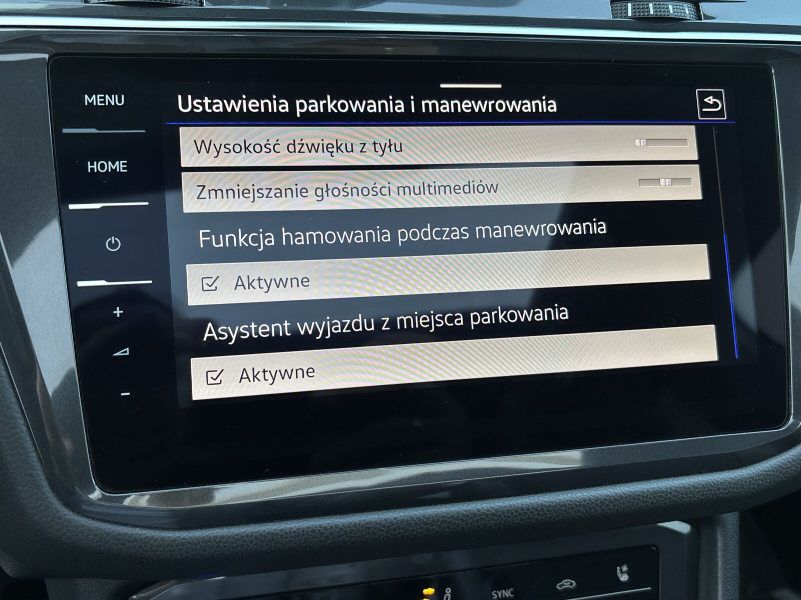 Volkswagen Tiguan Allspace - zdjęcie 26