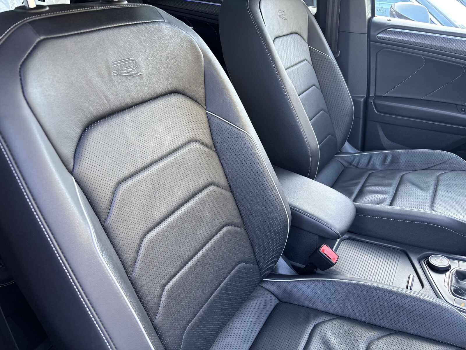 Volkswagen Tiguan Allspace - zdjęcie 34