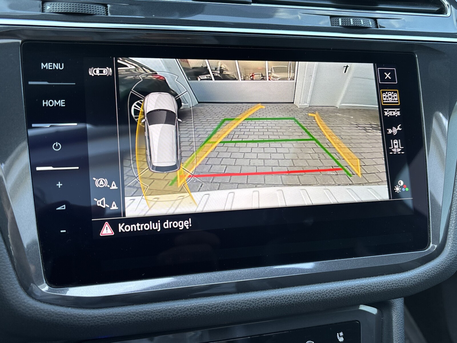 Volkswagen Tiguan Allspace - zdjęcie 19