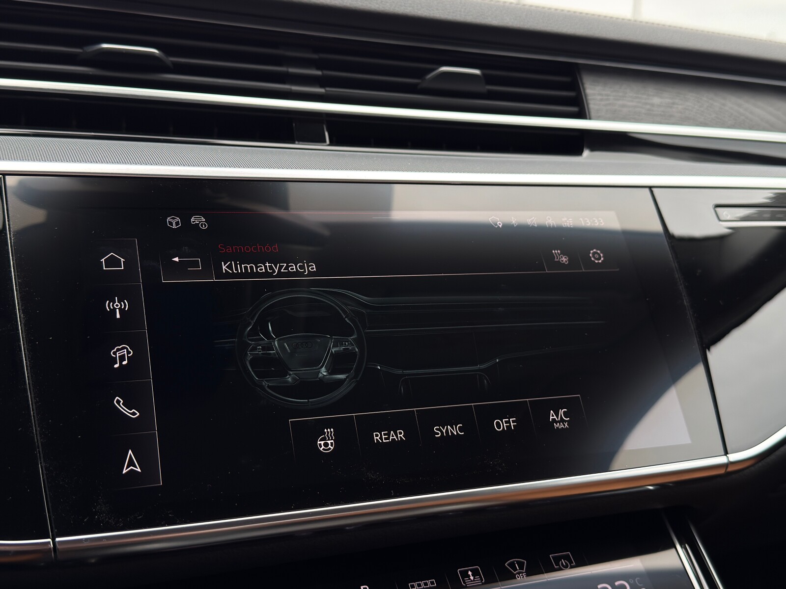 Audi A8 - zdjęcie 40