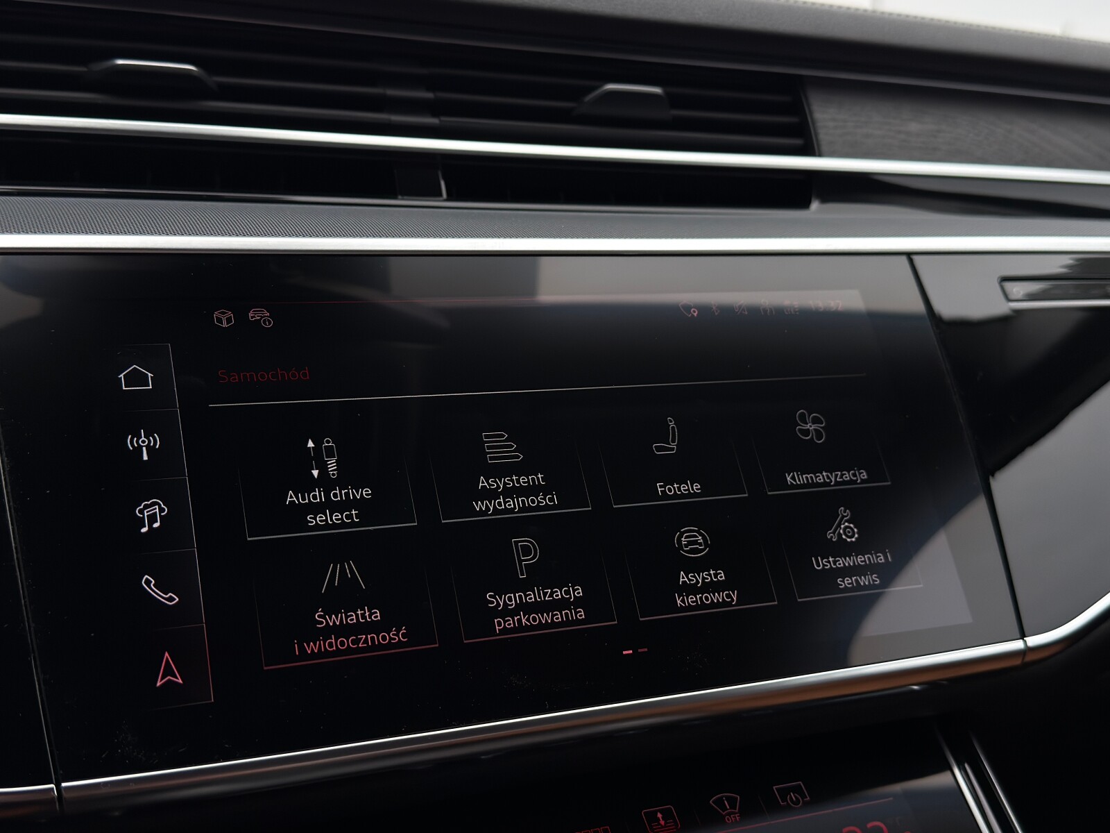 Audi A8 - zdjęcie 33