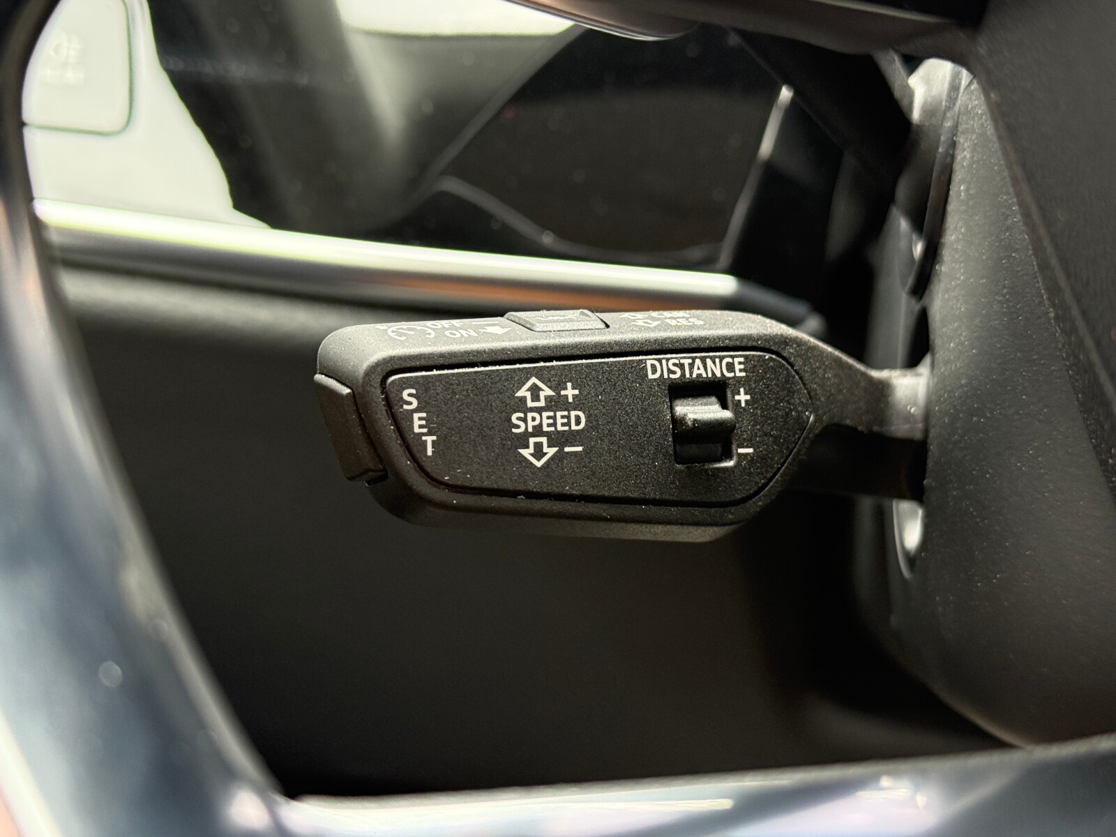 Audi A8 - zdjęcie 27