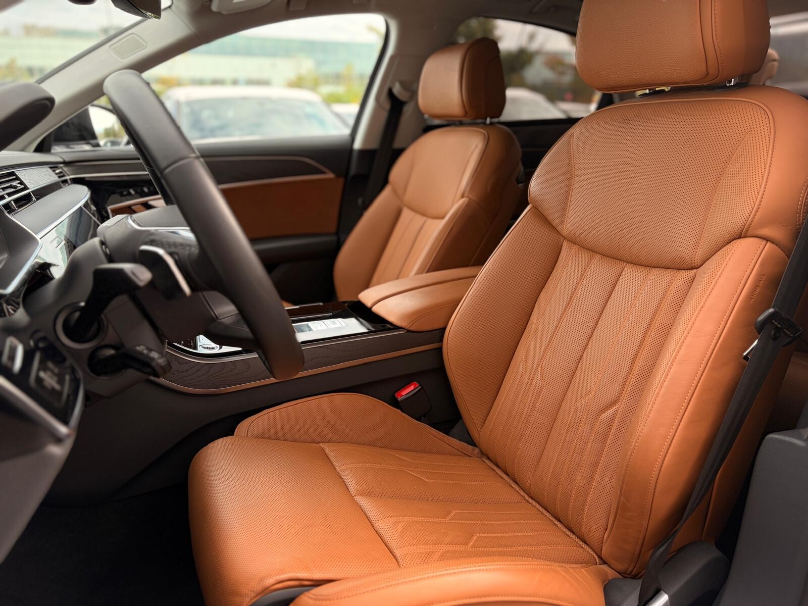 Audi A8 - zdjęcie 17