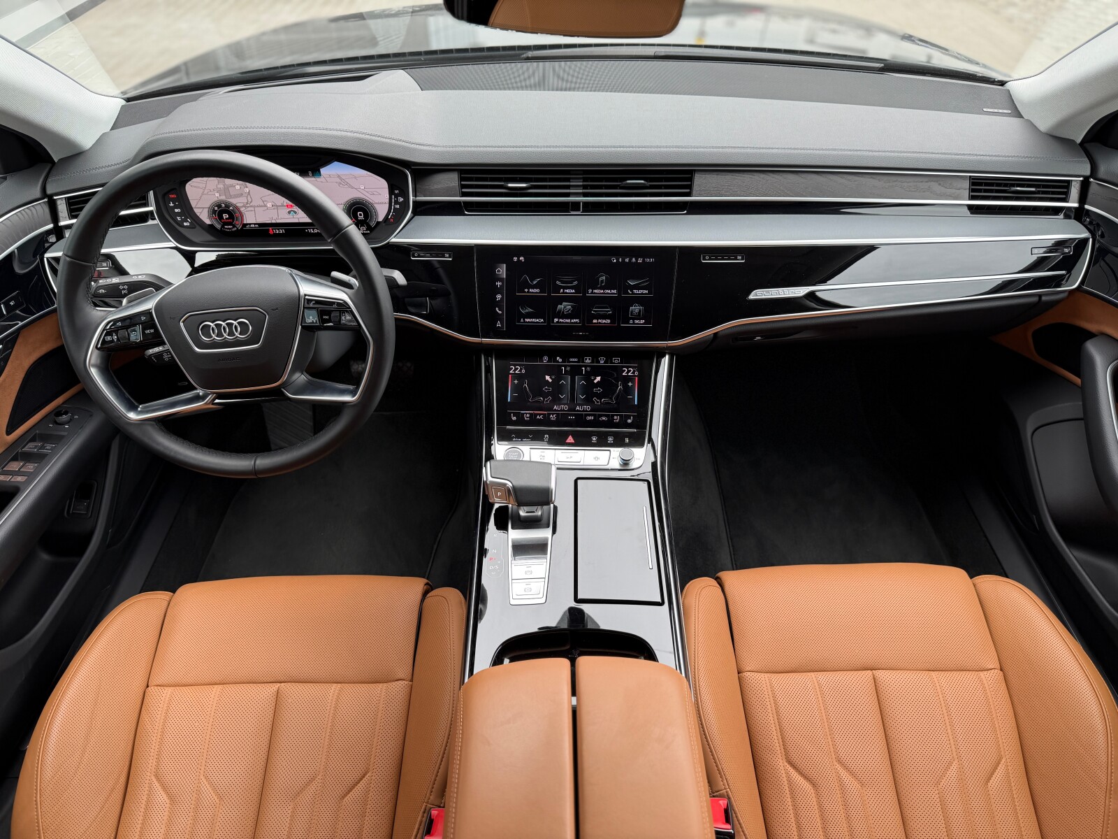 Audi A8 - zdjęcie 22