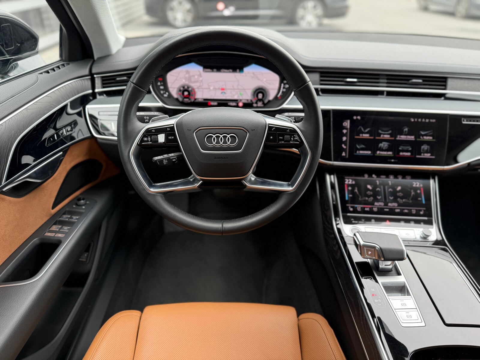 Audi A8 - zdjęcie 25