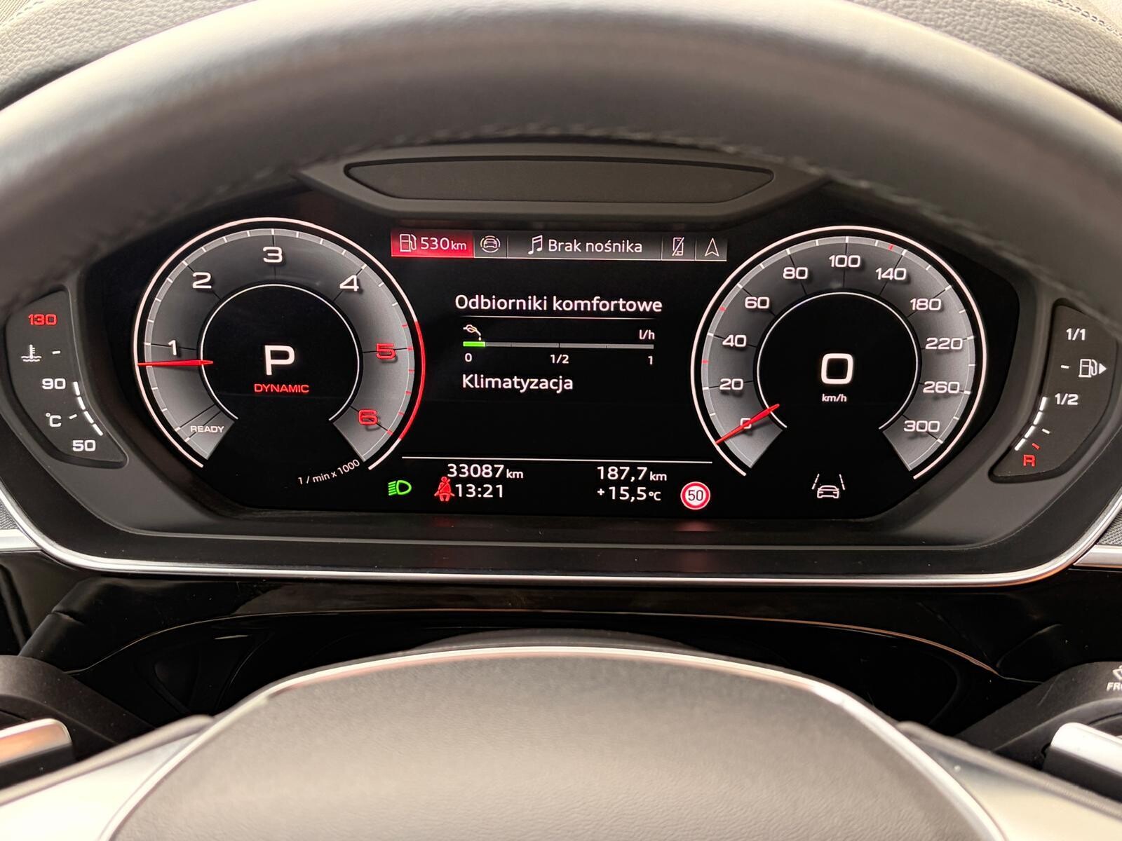 Audi A8 - zdjęcie 32