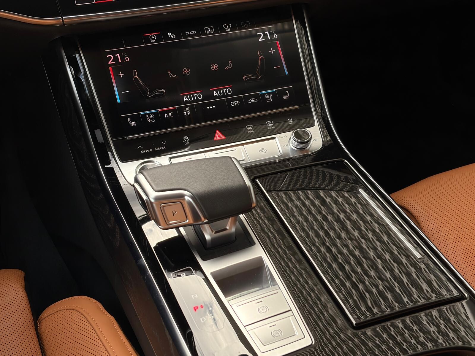 Audi A8 - zdjęcie 29