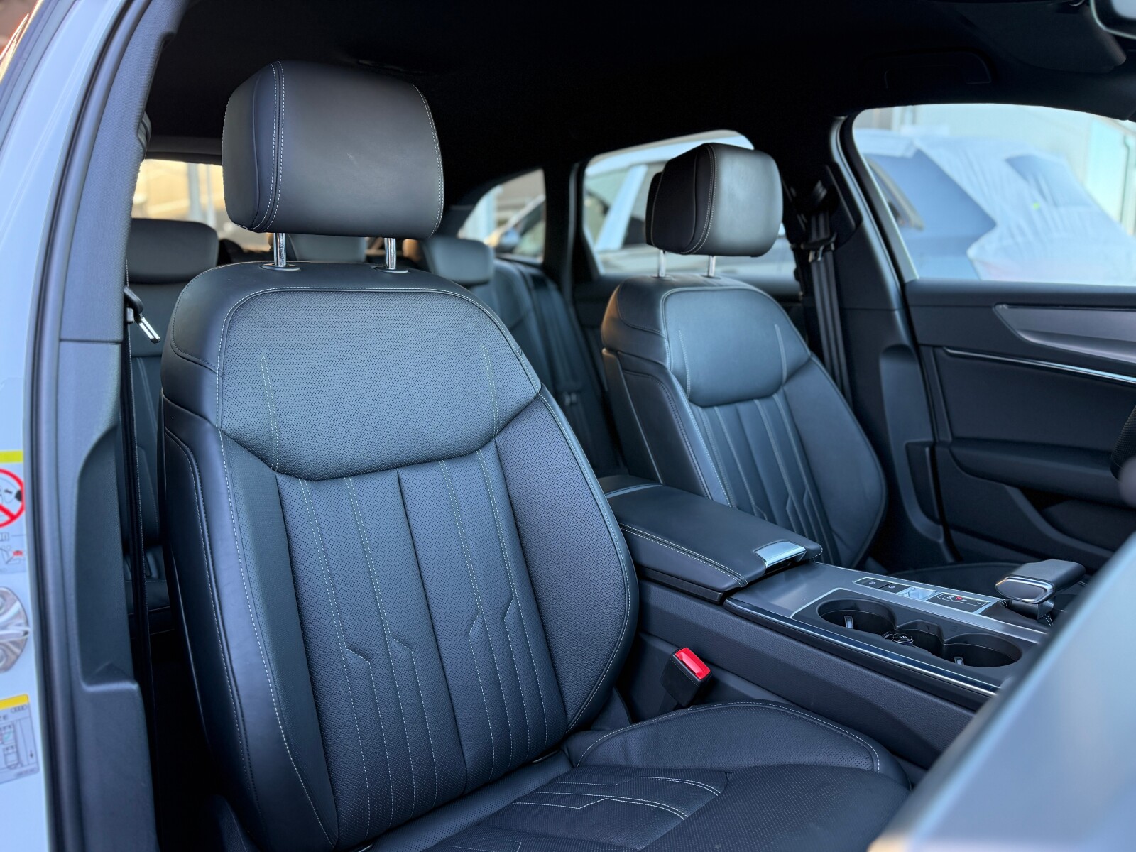 Audi A6 Avant - zdjęcie 24