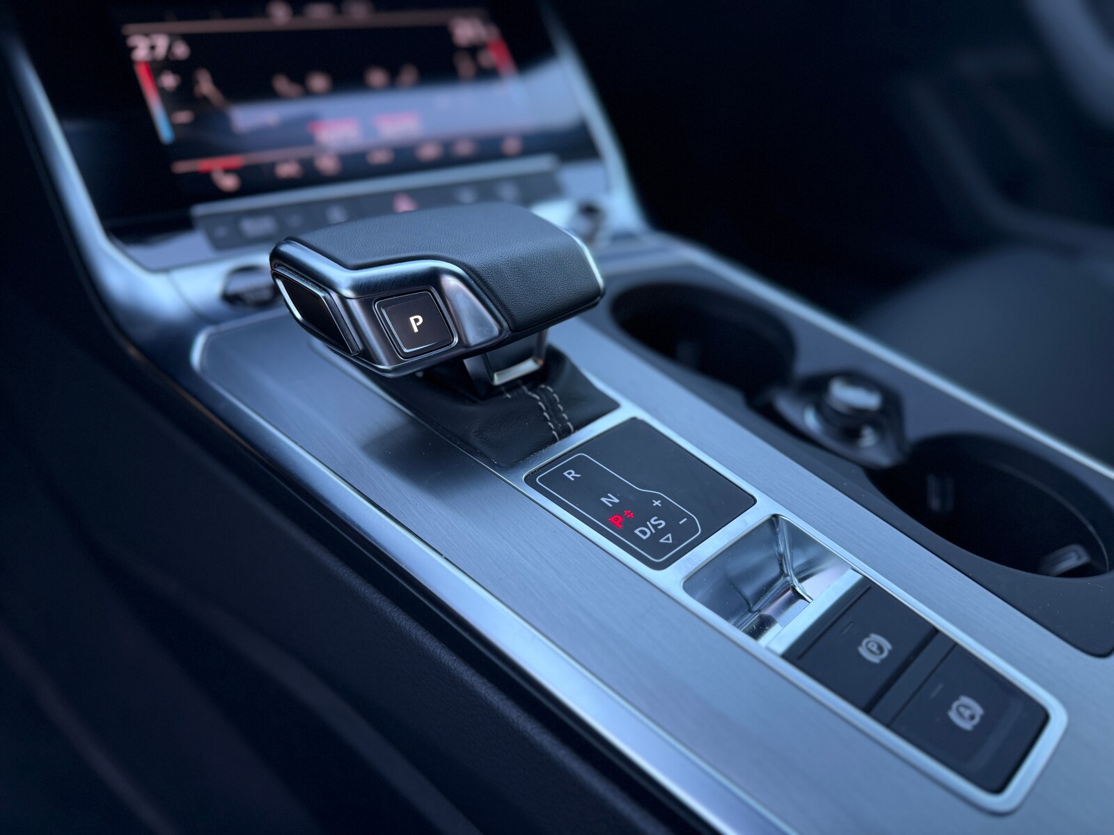 Audi A6 Avant - zdjęcie 26