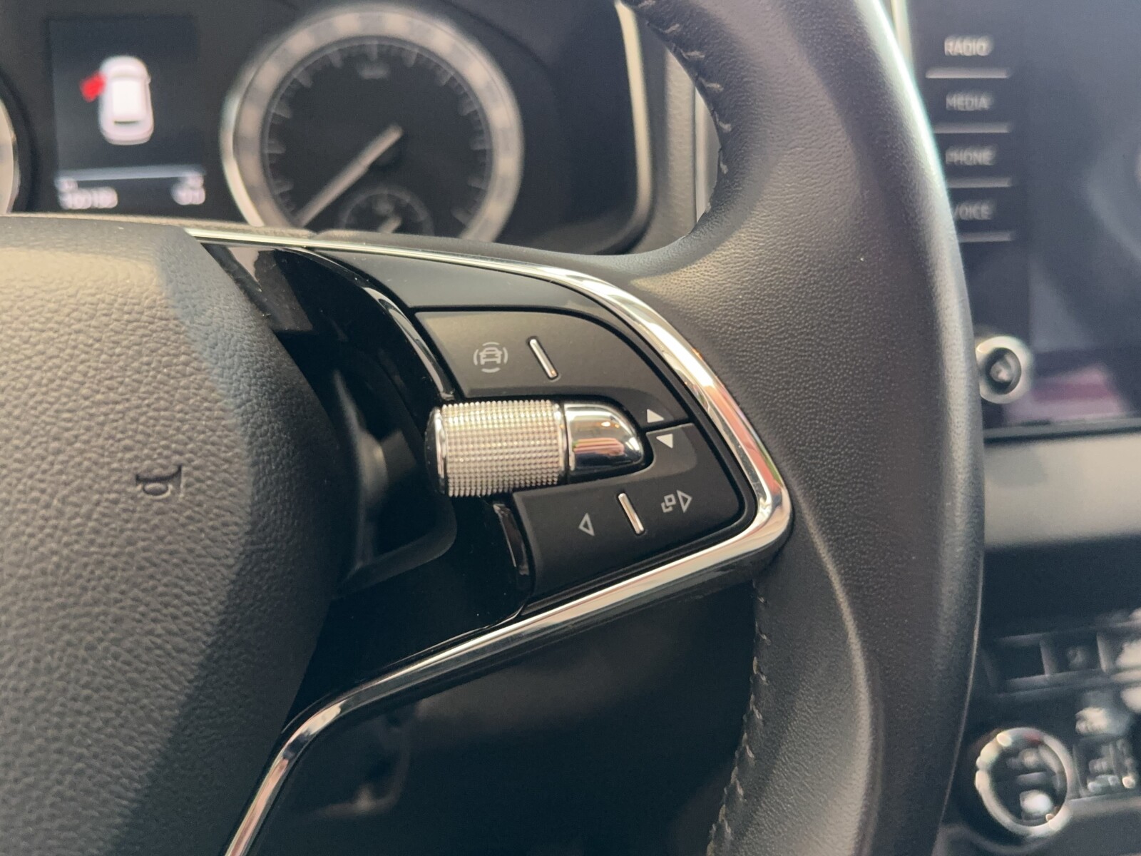 Škoda Karoq - zdjęcie 23