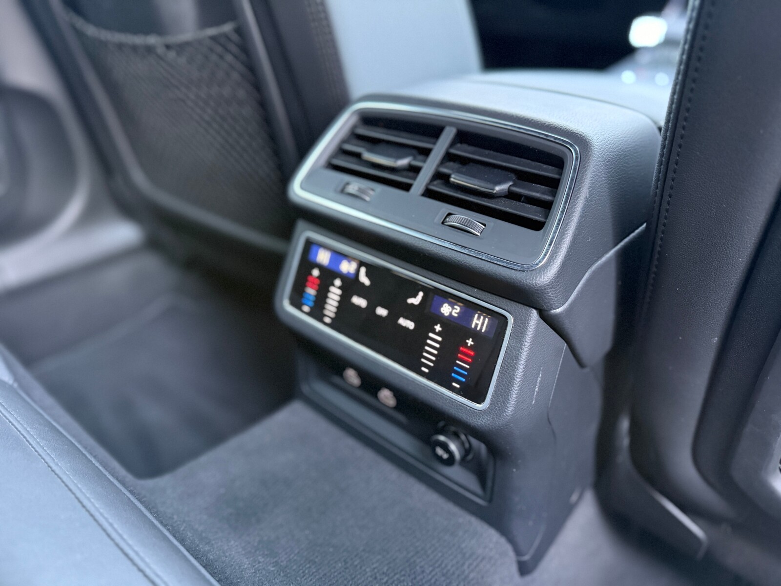 Audi A6 Avant - zdjęcie 15