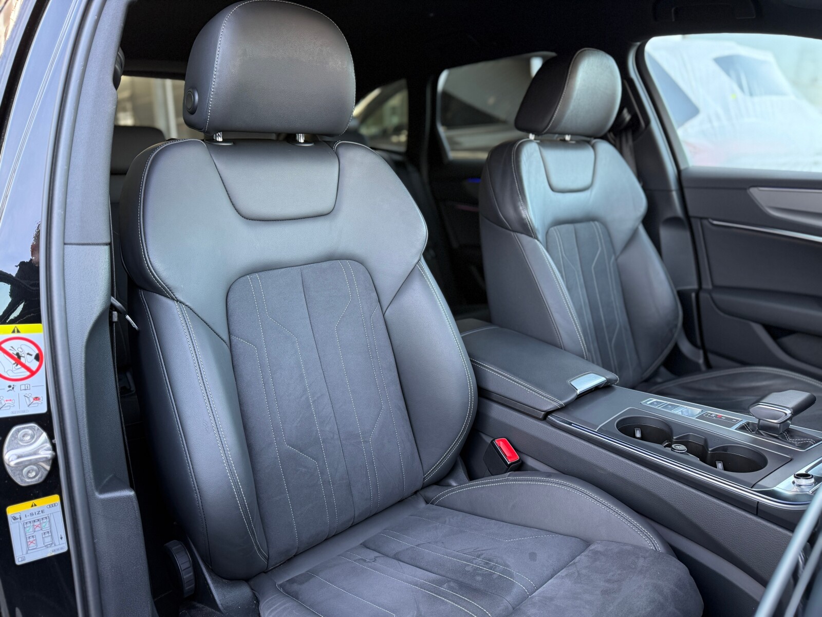 Audi A6 Avant - zdjęcie 25
