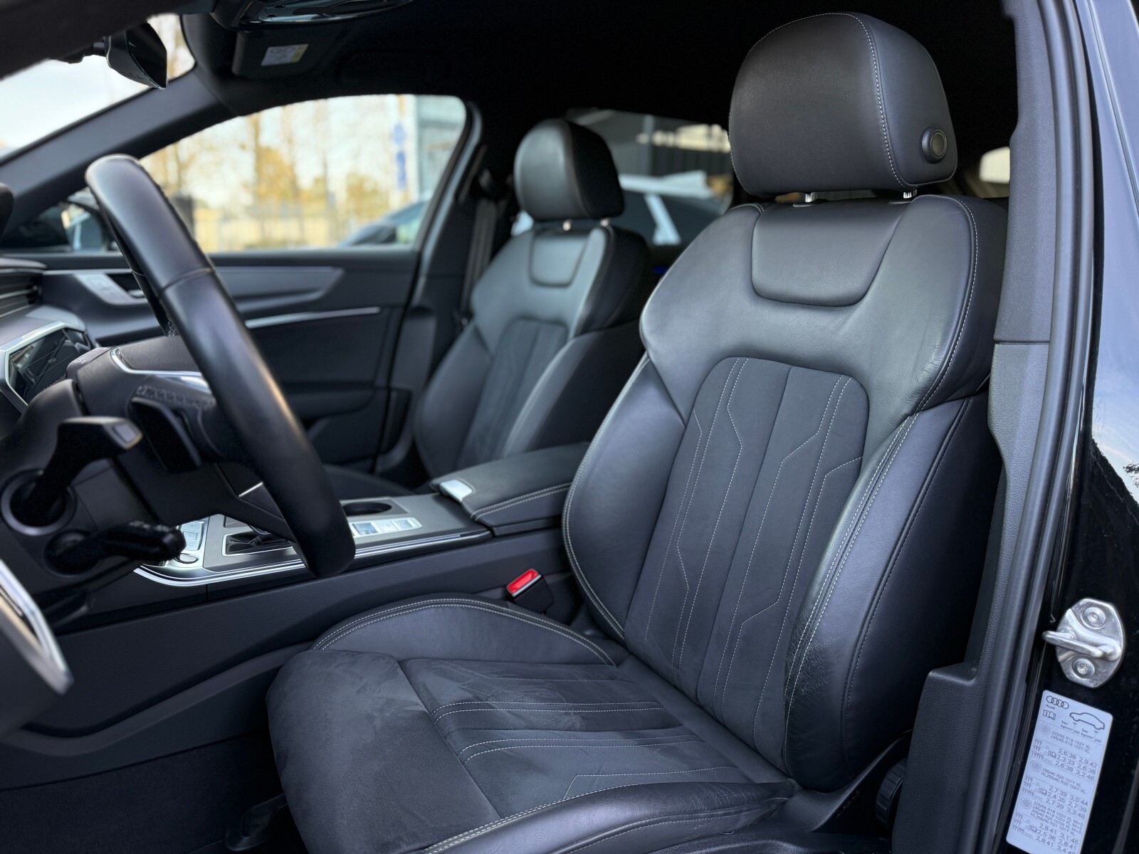 Audi A6 Avant - zdjęcie 23