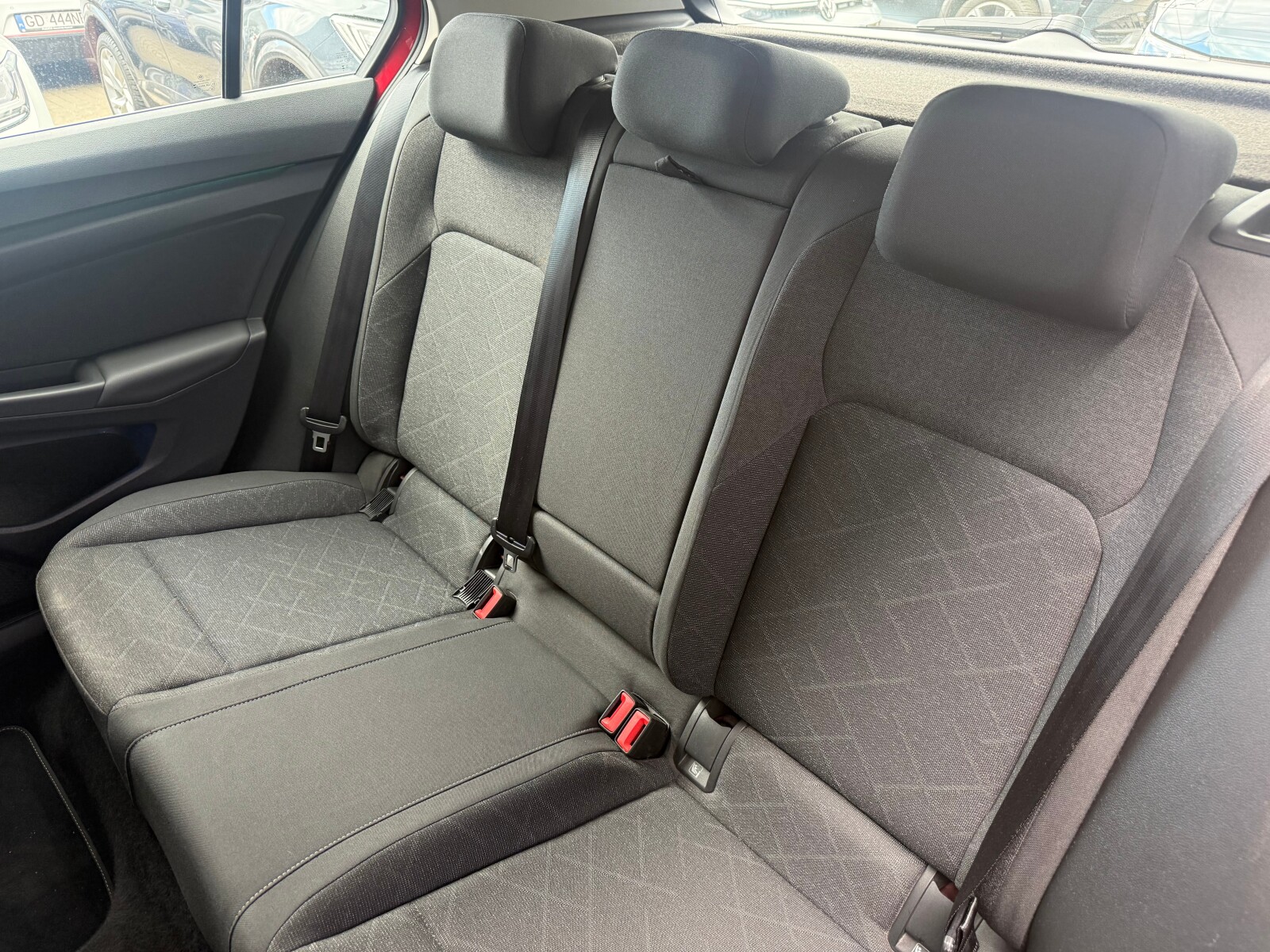 Volkswagen Golf - zdjęcie 14