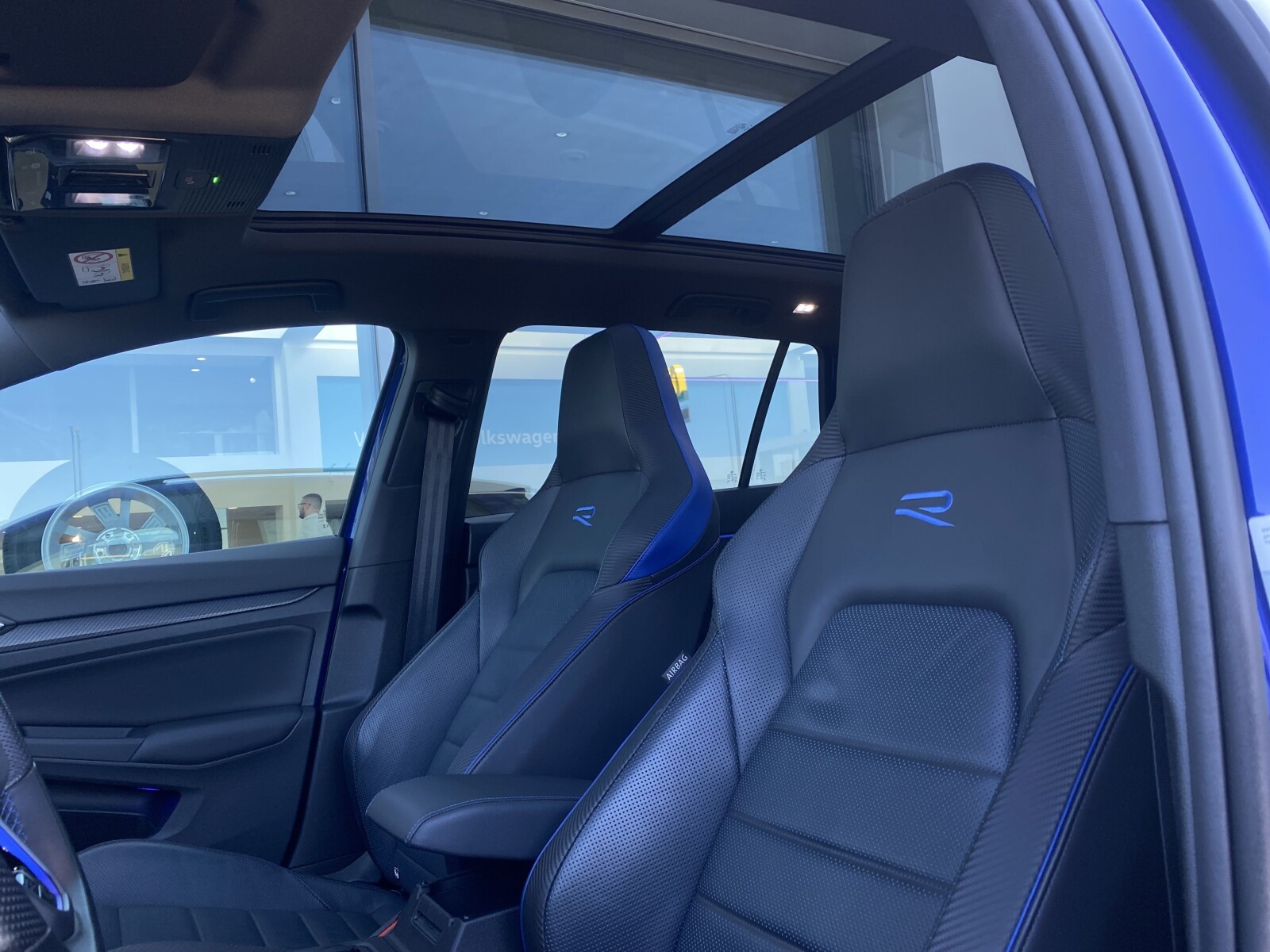 Volkswagen Golf Variant - zdjęcie 13