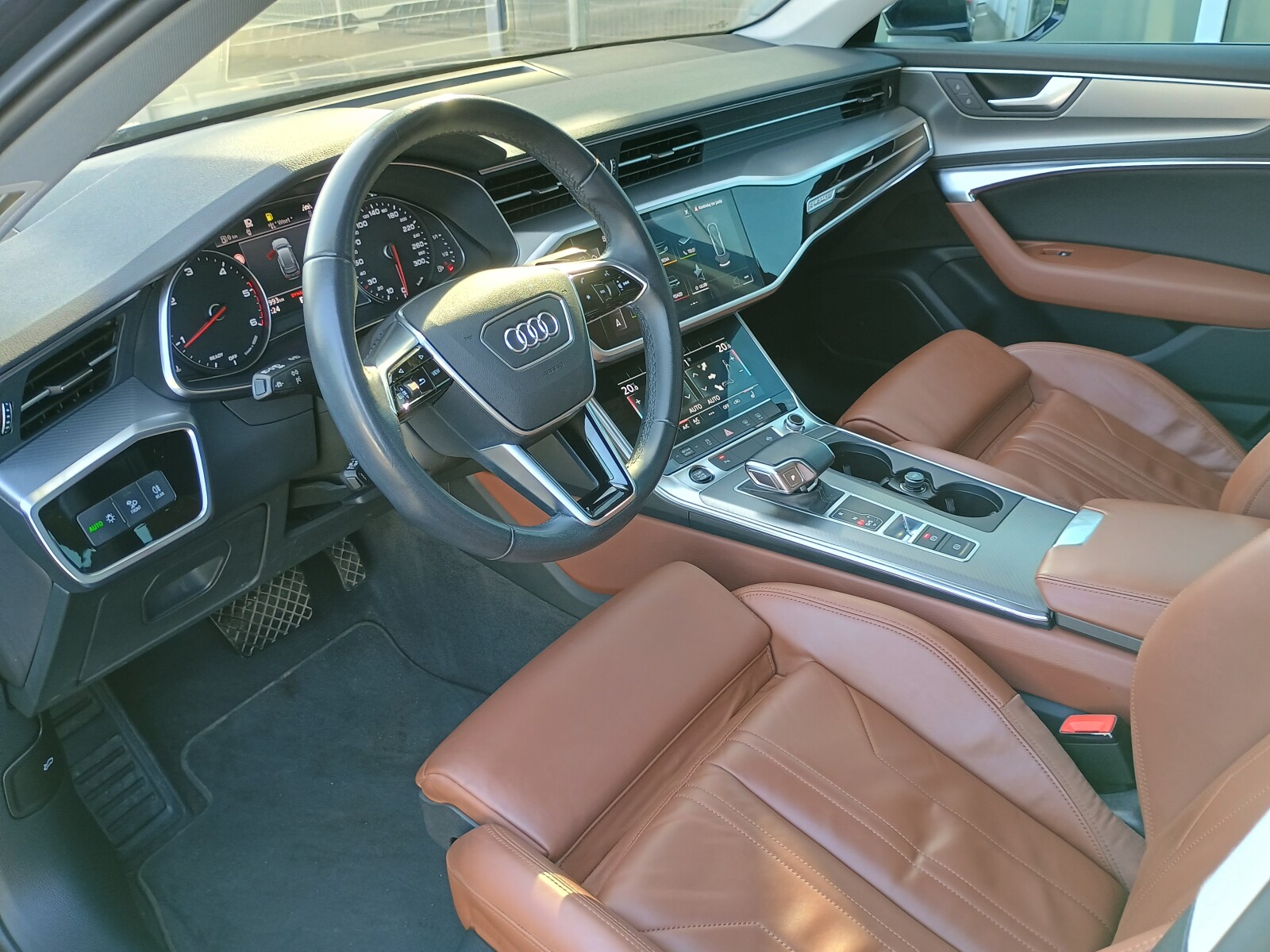 Audi A6 Avant - zdjęcie 21