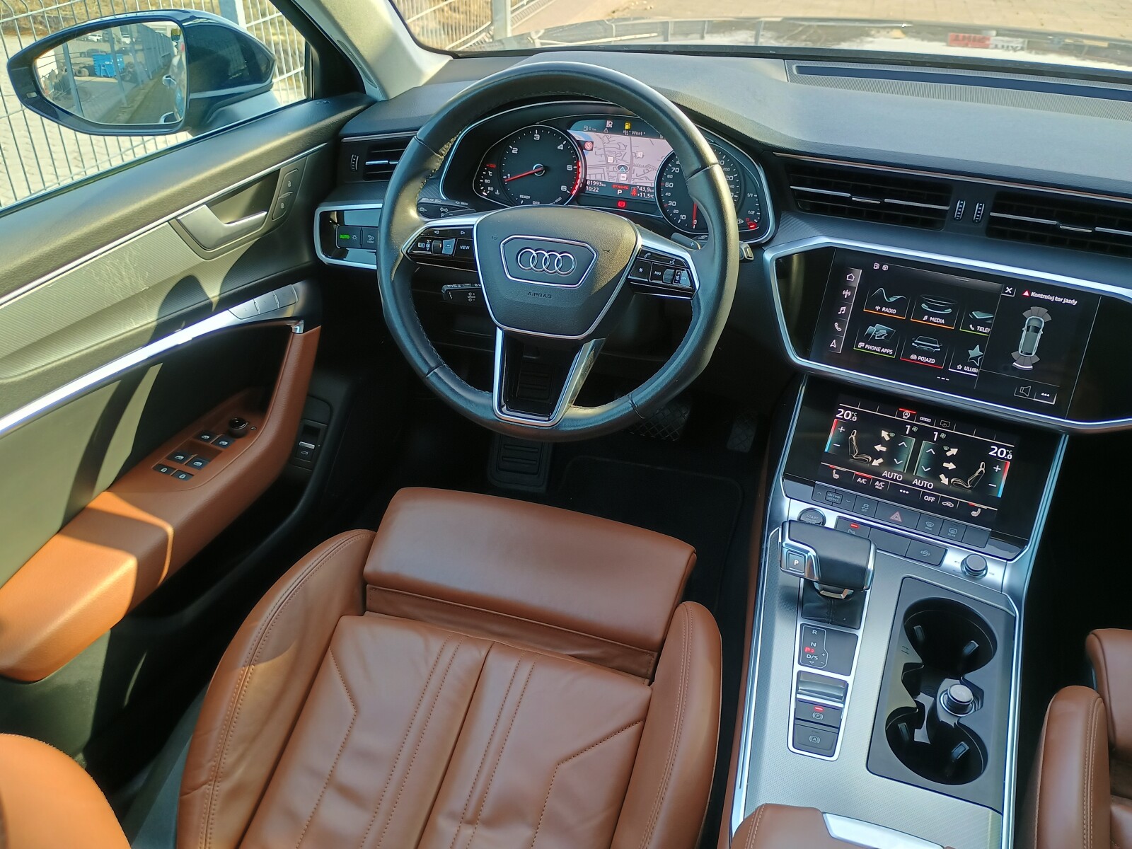 Audi A6 Avant - zdjęcie 14