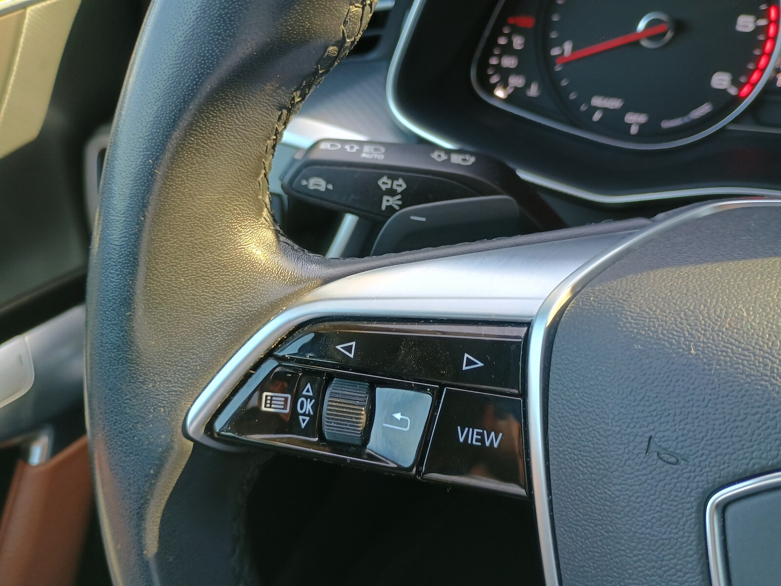 Audi A6 Avant - zdjęcie 25