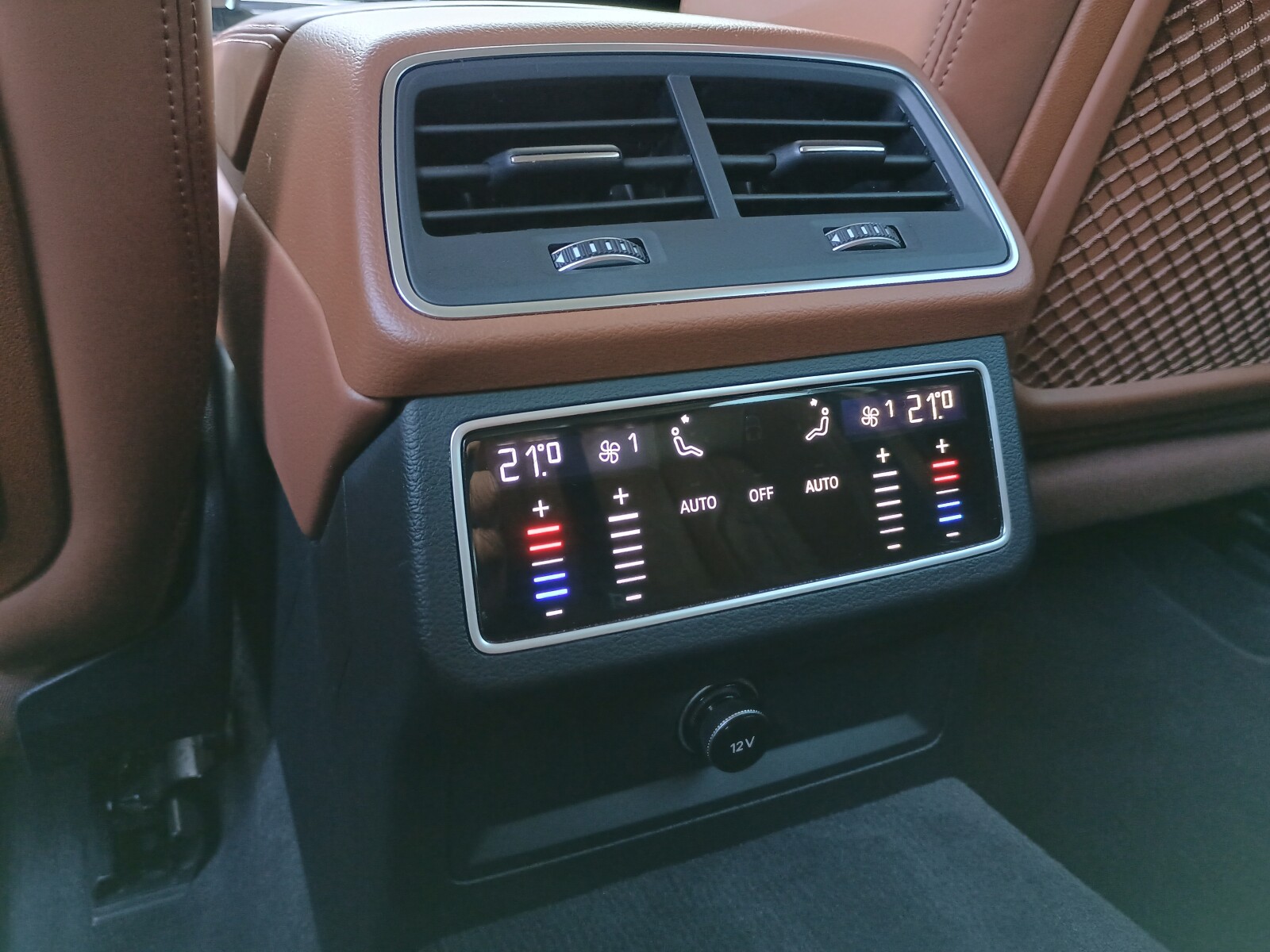 Audi A6 Avant - zdjęcie 13