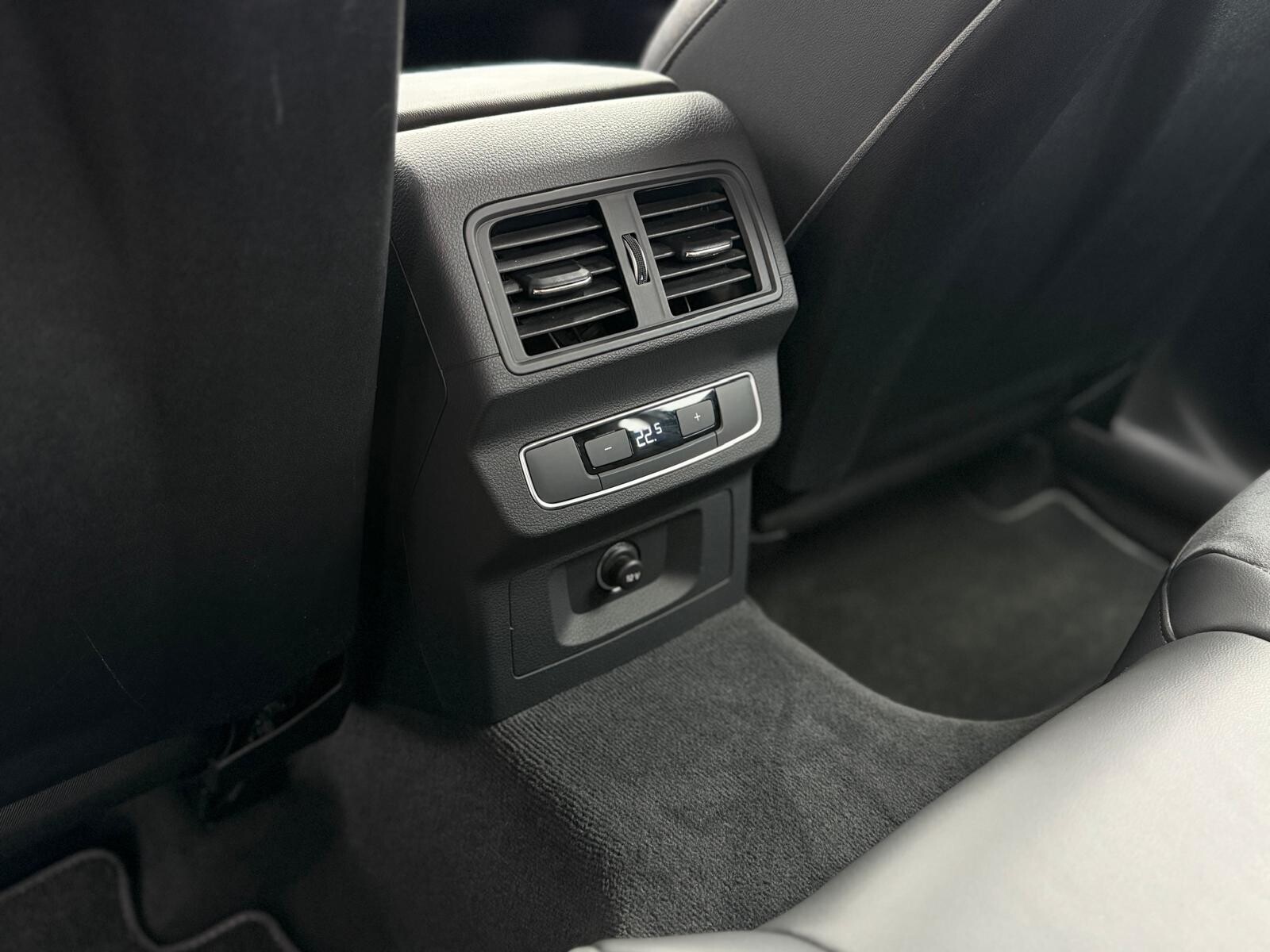 Audi Q5 - zdjęcie 19