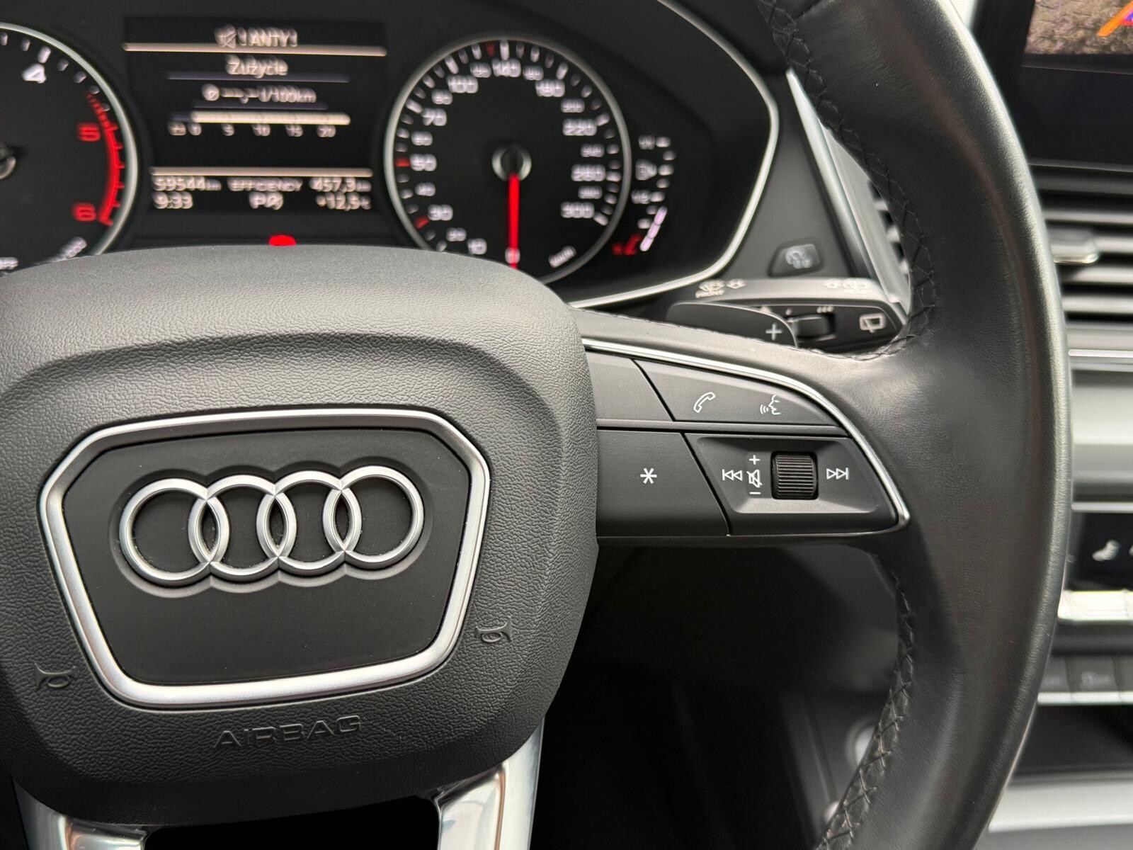 Audi Q5 - zdjęcie 27