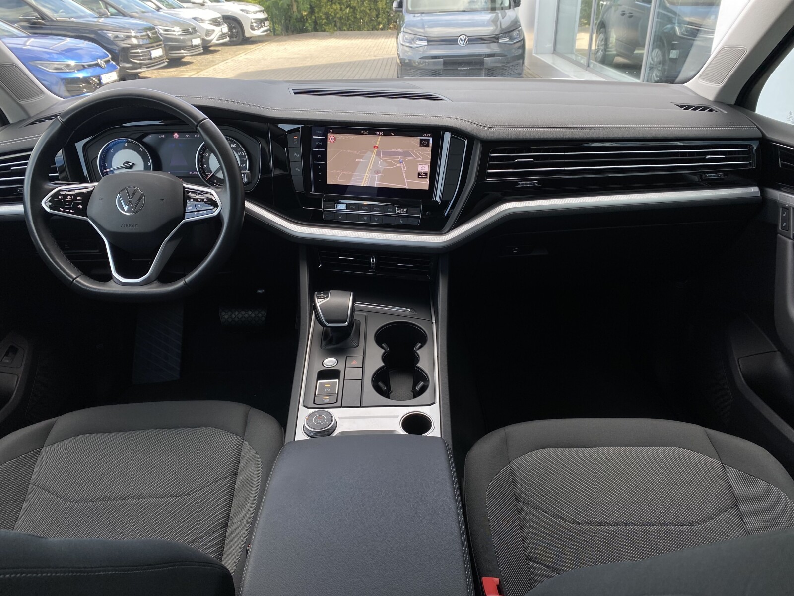 Volkswagen Touareg - zdjęcie 12