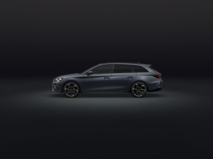 Pakiet Tribe Edition, IMMERSIVE, Intelligent Drive, HAK Rabat 28000 Zł